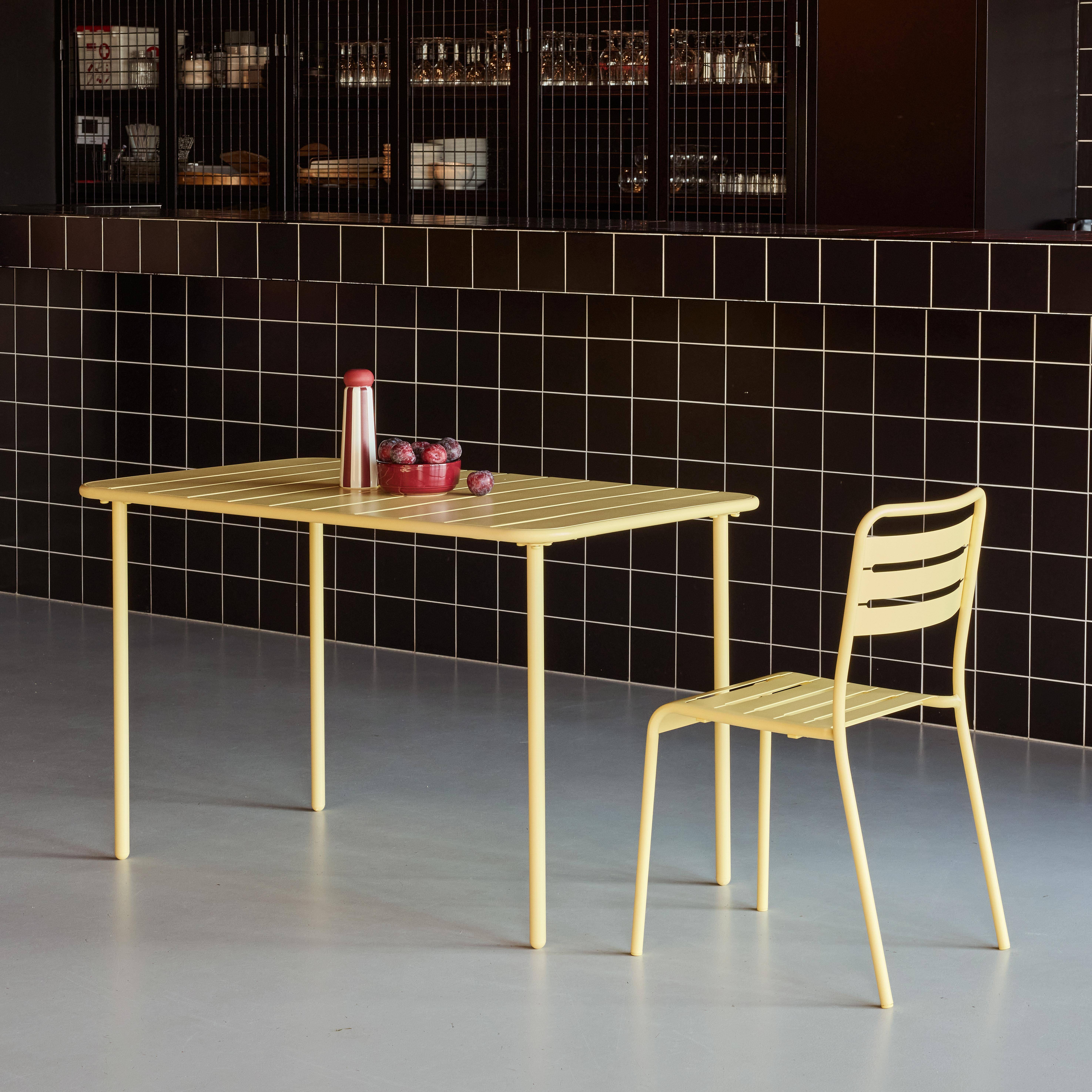 Gartentisch aus Metall für 4 Personen, gelb, Amelia, 120x70cm, Rostschutzbehandlung, abgerundete Latten und Kanten Photo2