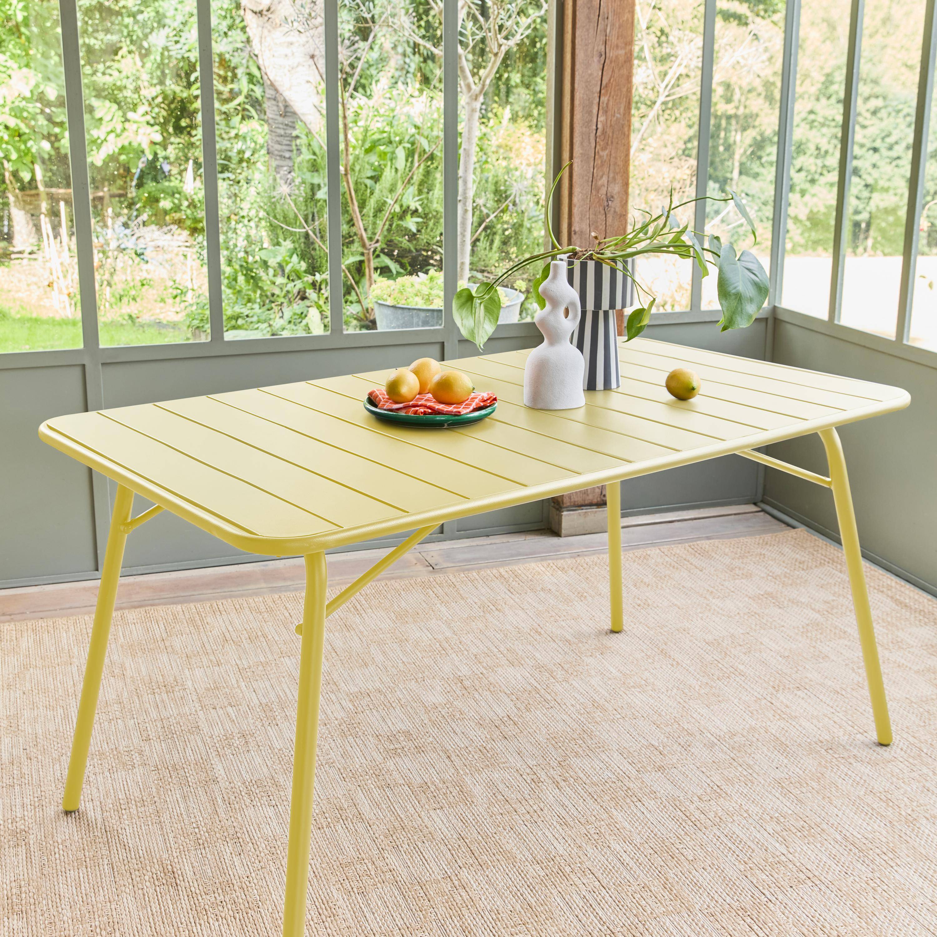 Tavolo da giardino bistrot pieghevole in metallo 6 posti, 140cm Giallo - 141.2x80x72.5 cm,sweeek,Photo1