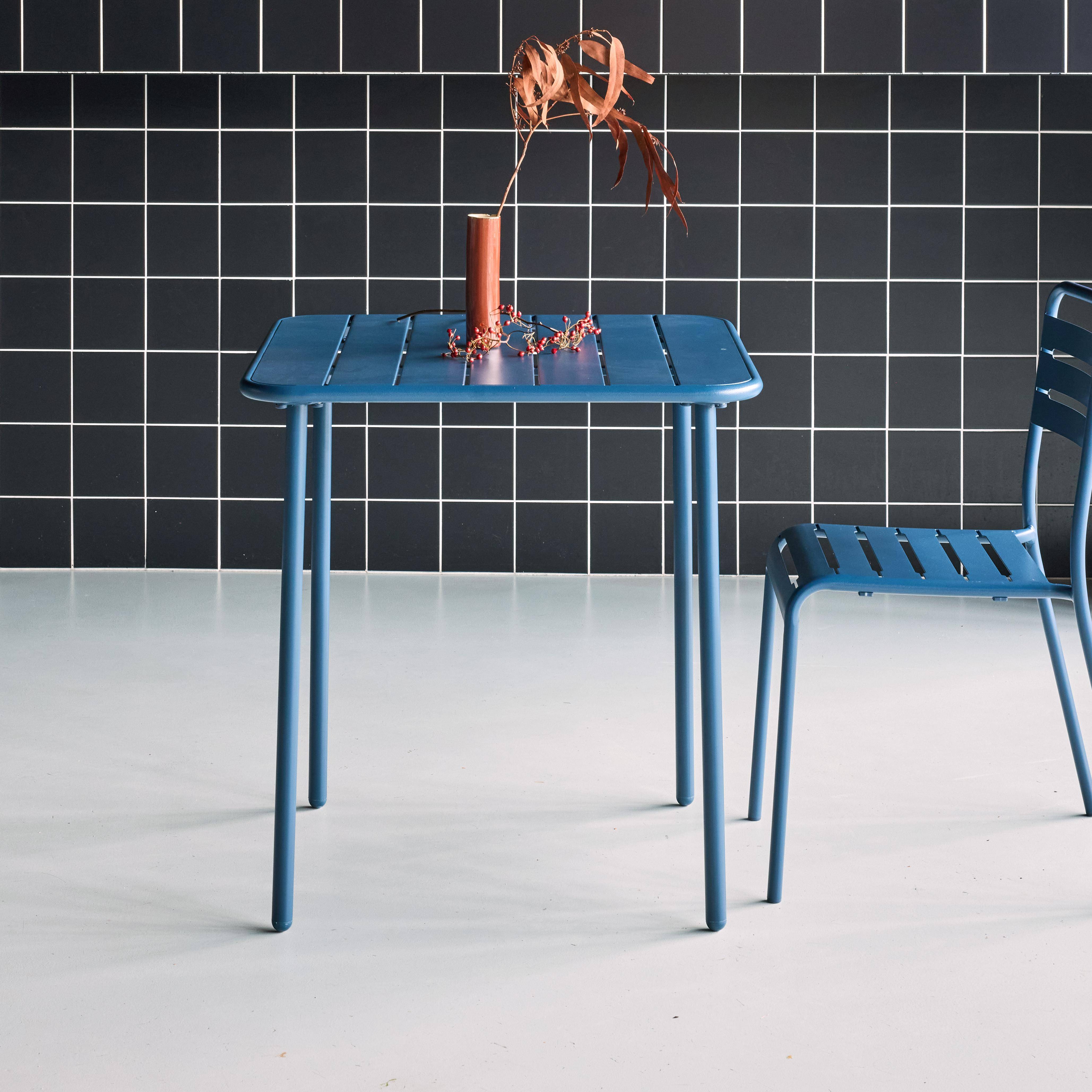 Gartentisch aus Metall, 2 Personen, marineblau, Amelia, 70x70cm, Rostschutzbehandlung, abgerundete Latten und Kanten,sweeek,Photo1