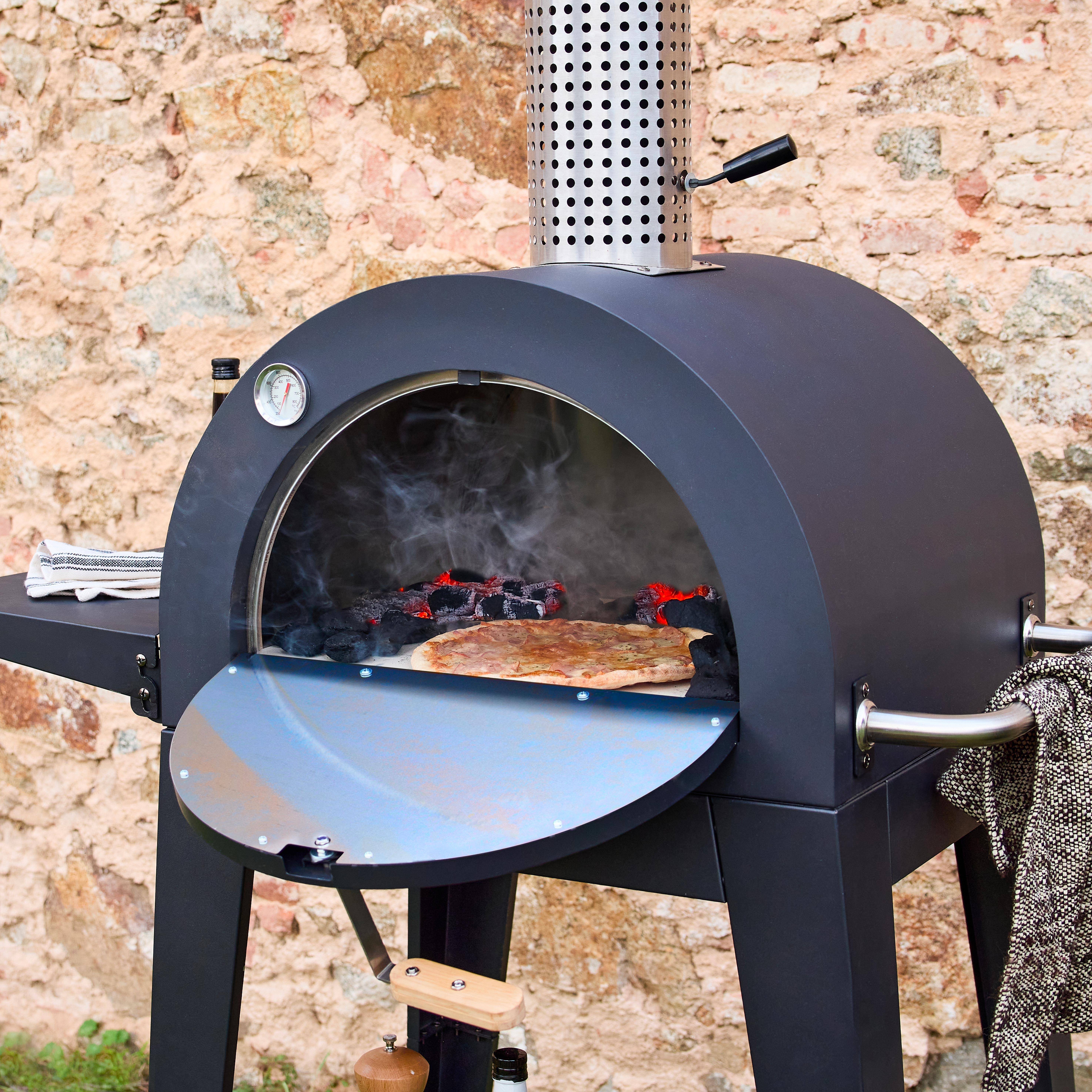 Four à pizza d'extérieur charbon de bois acier noir | sweeek