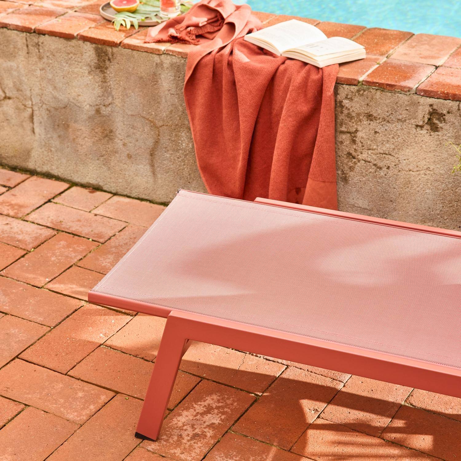Lot de 2 transats terracotta, 5 positions, en textilène et métal, FLORA,  L155 x P59 x H106cm Photo5
