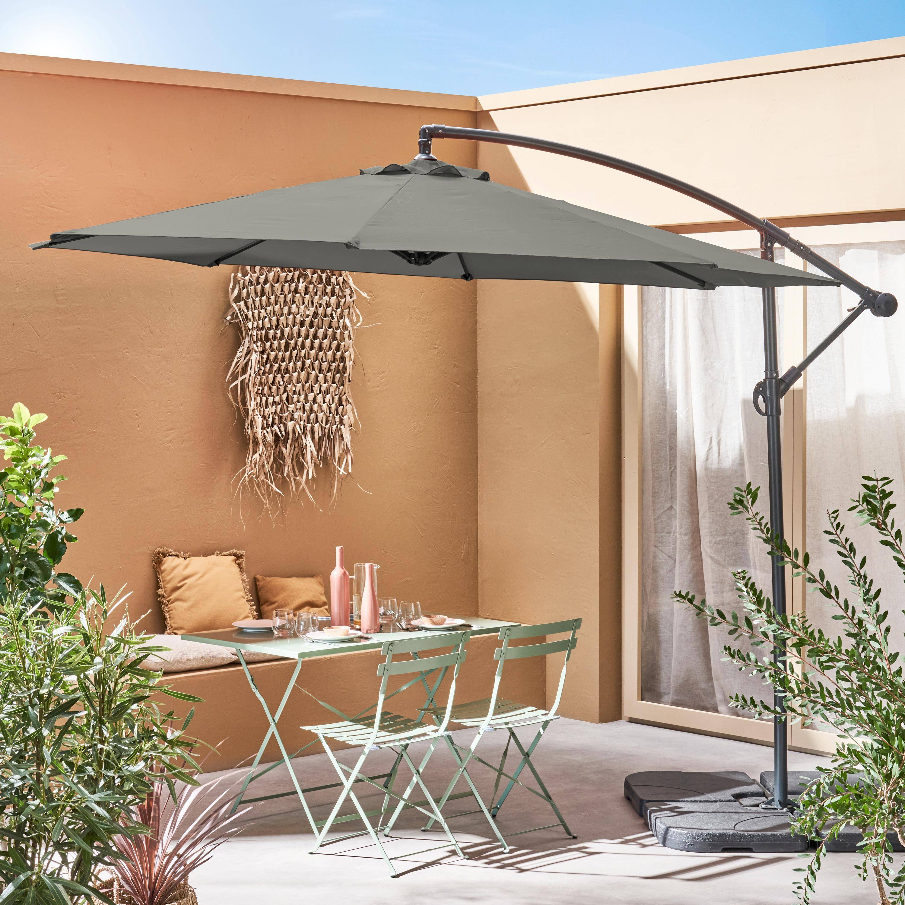 Parasol déporté rond Ø300cm  - Hardelot - Kaki  - Manivelle anti-retour | Toile déperlante | Facile à utiliser Photo1