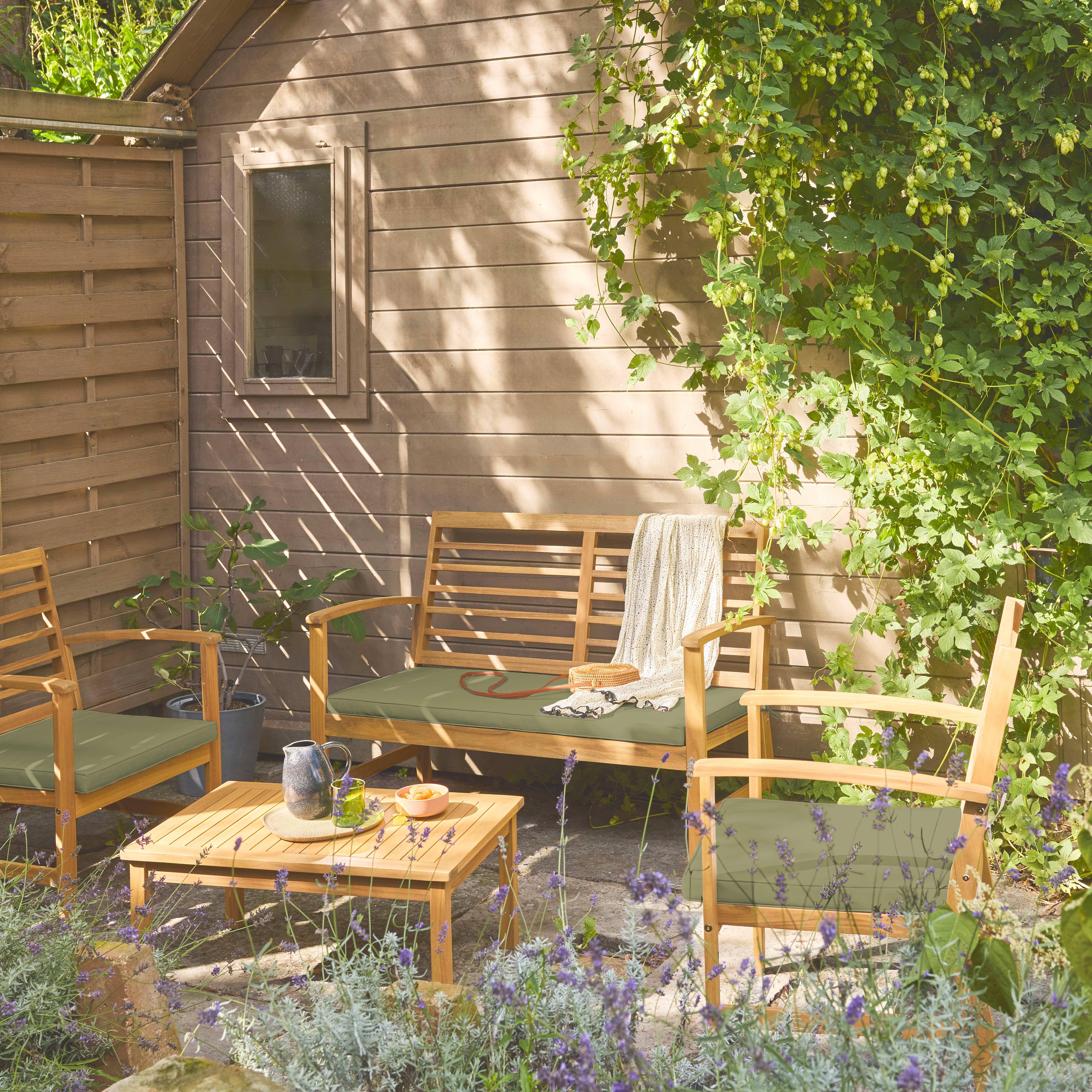 Kaki tuinset CHLOE van acaciahout voor 4 personen, met polyestervullingen, een bank, een tafel, twee stoelen Photo1