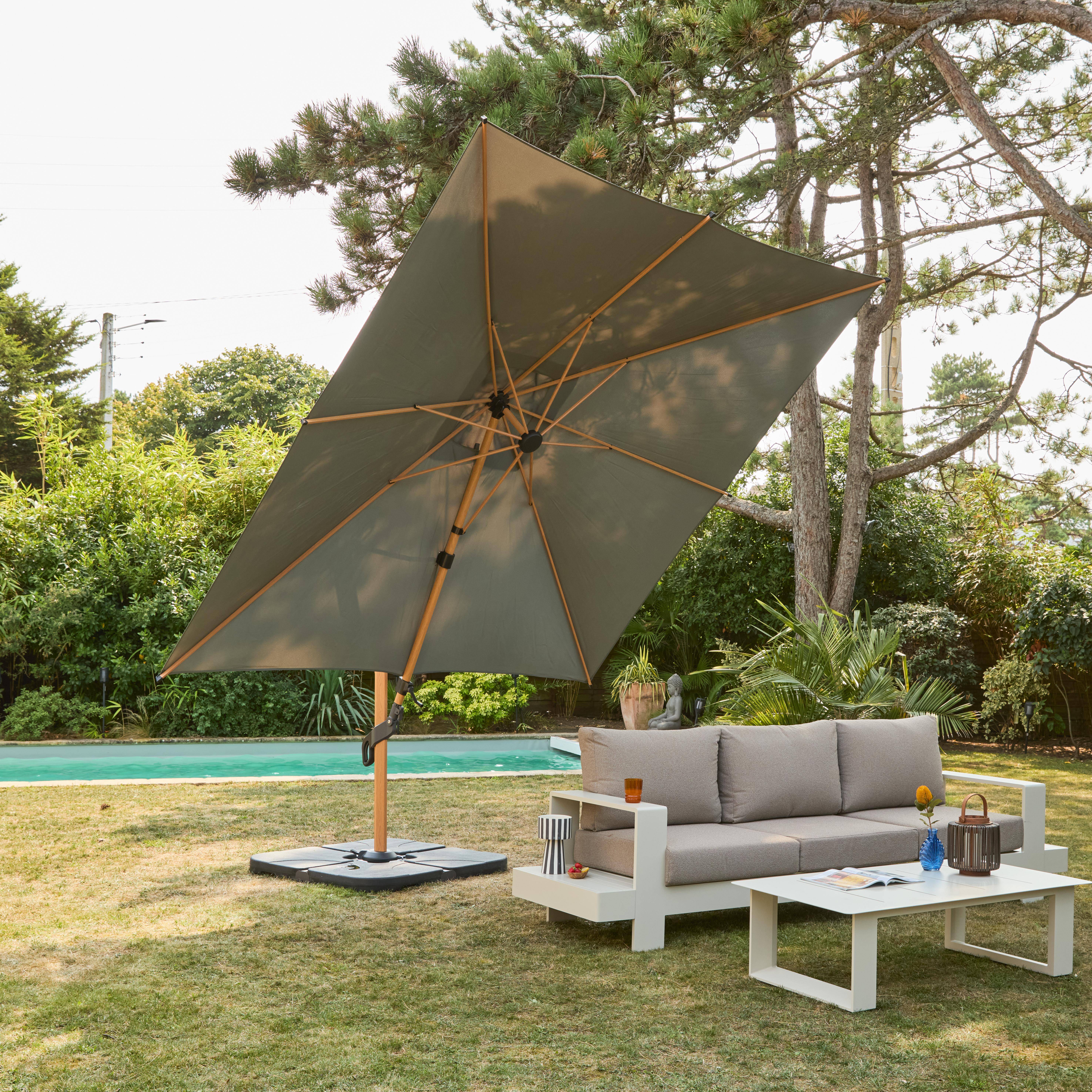 Parasol déporté carré kaki 3x3m, mât effet bois sweeek