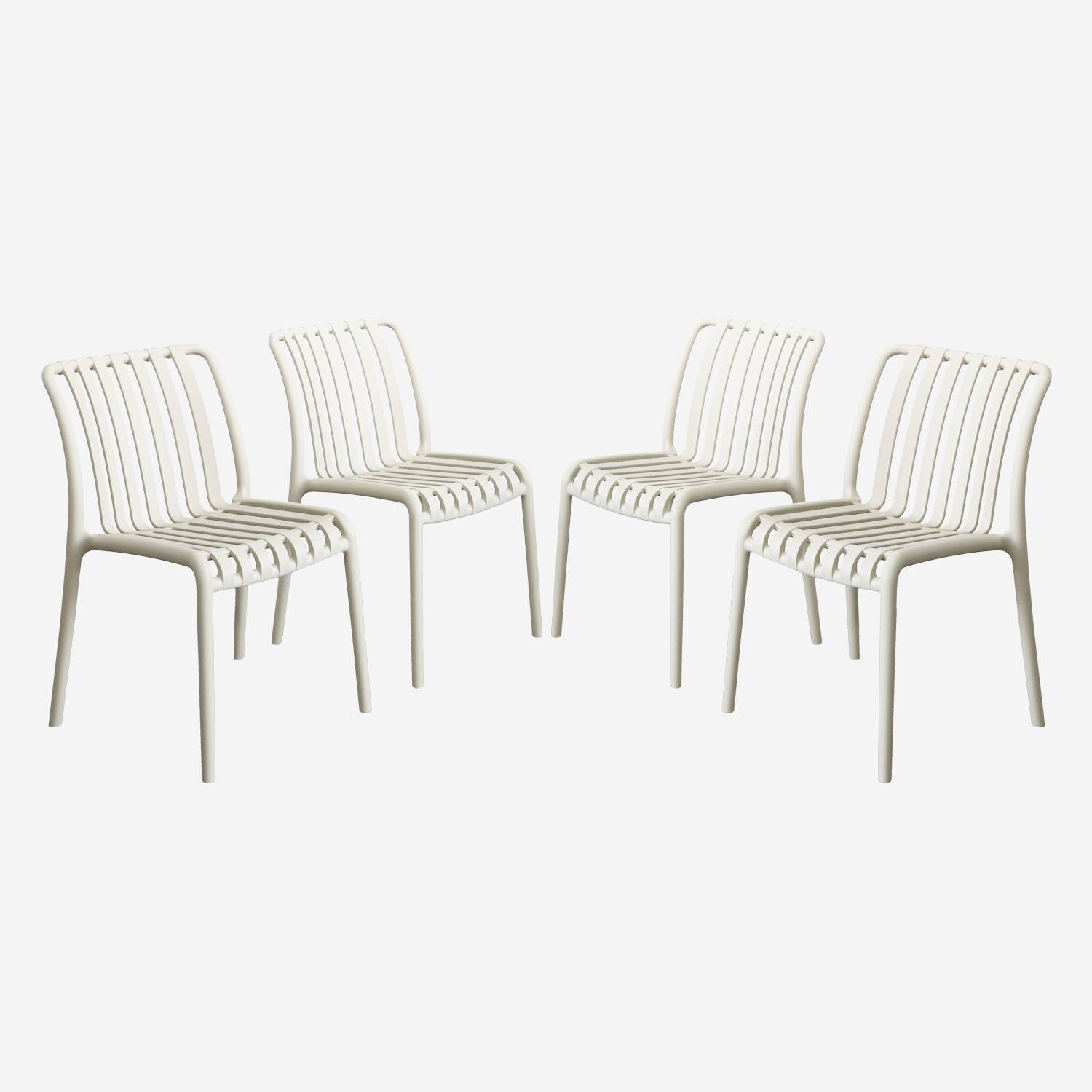 Set van 4 beige kunststof tuinstoelen