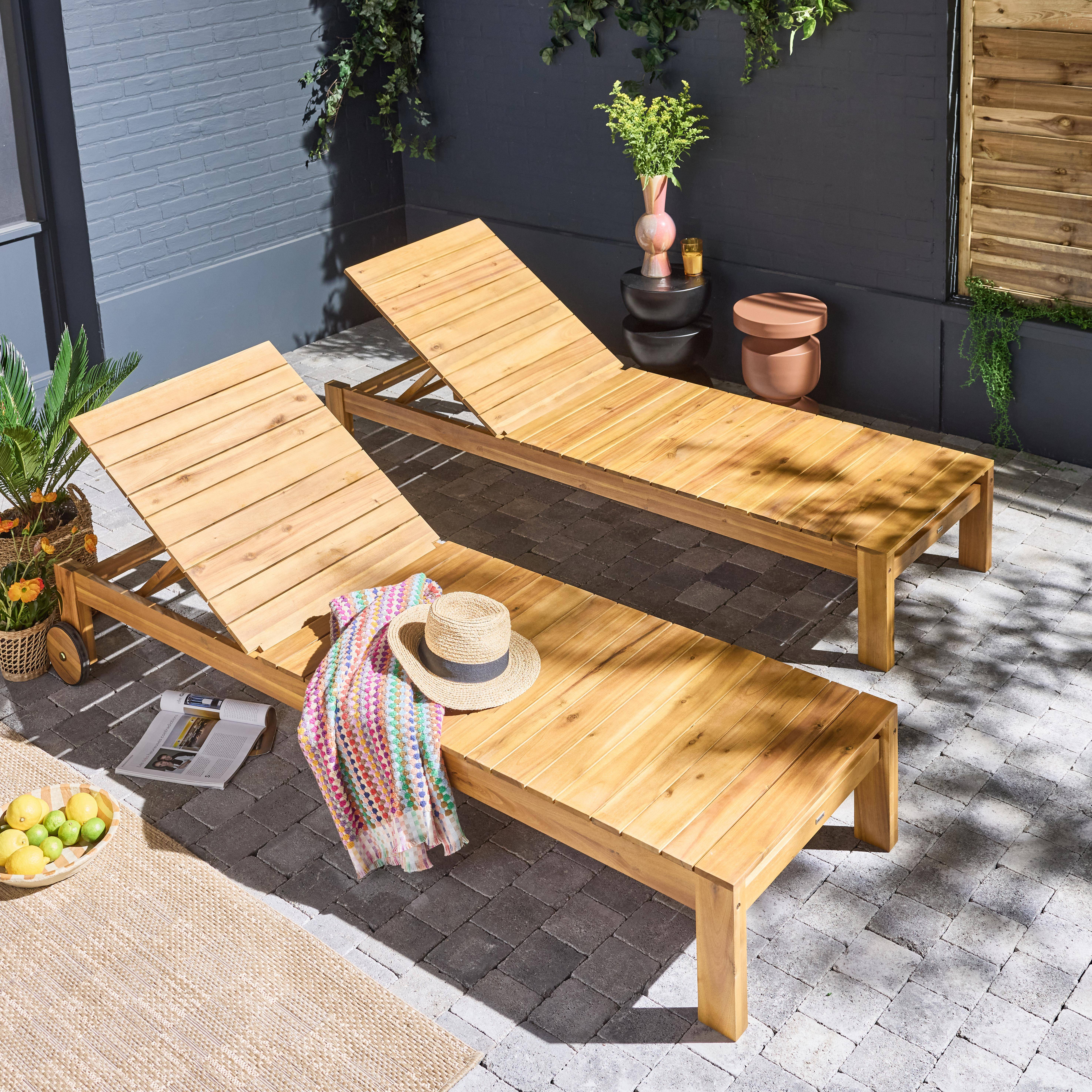 Set of 2 acacia wood sun loungers with wheels, Favona, Natural, 205x67.5x93.5 cm Photo1