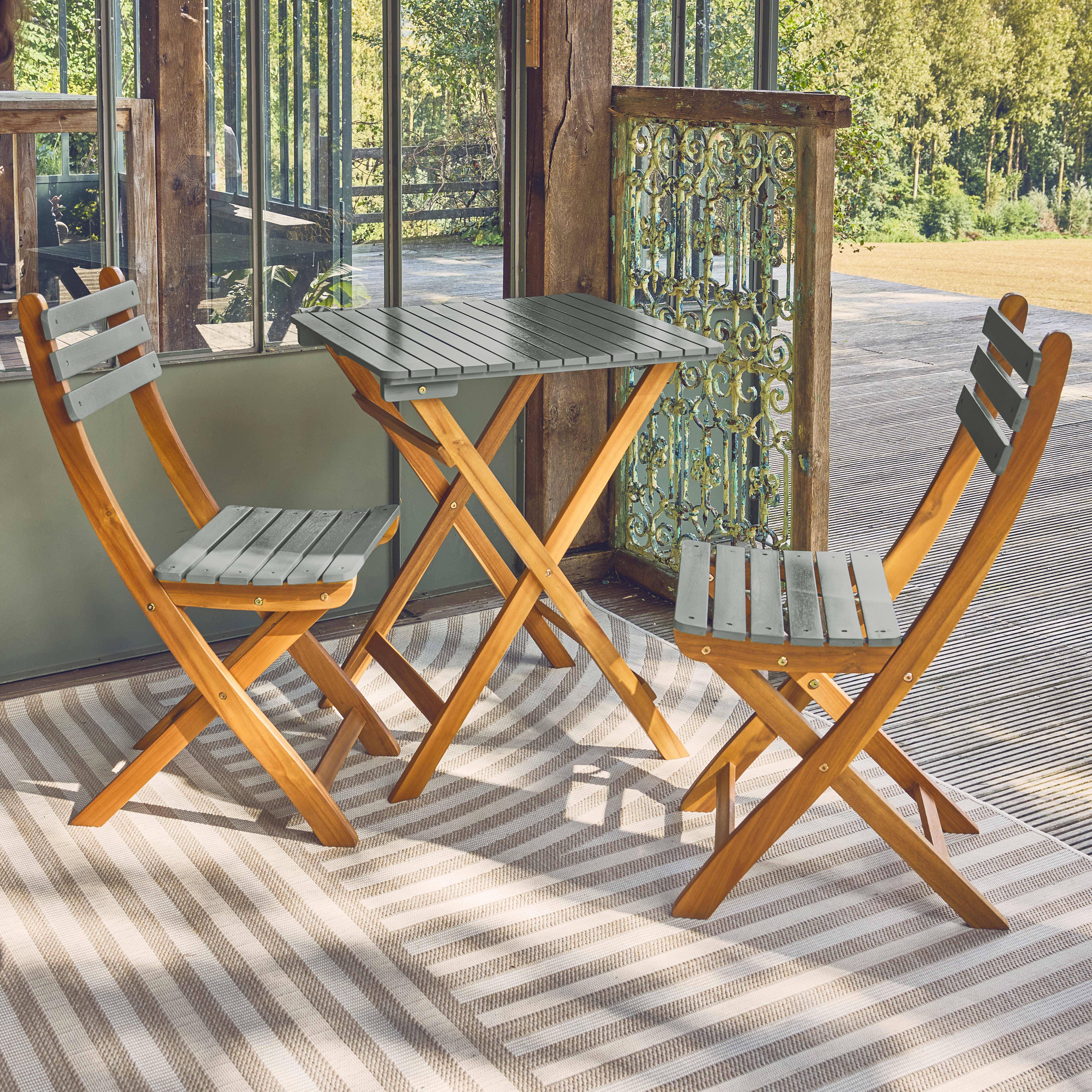 Acacia wood garden table, 2 folding chairs, Khaki Green | sweeek