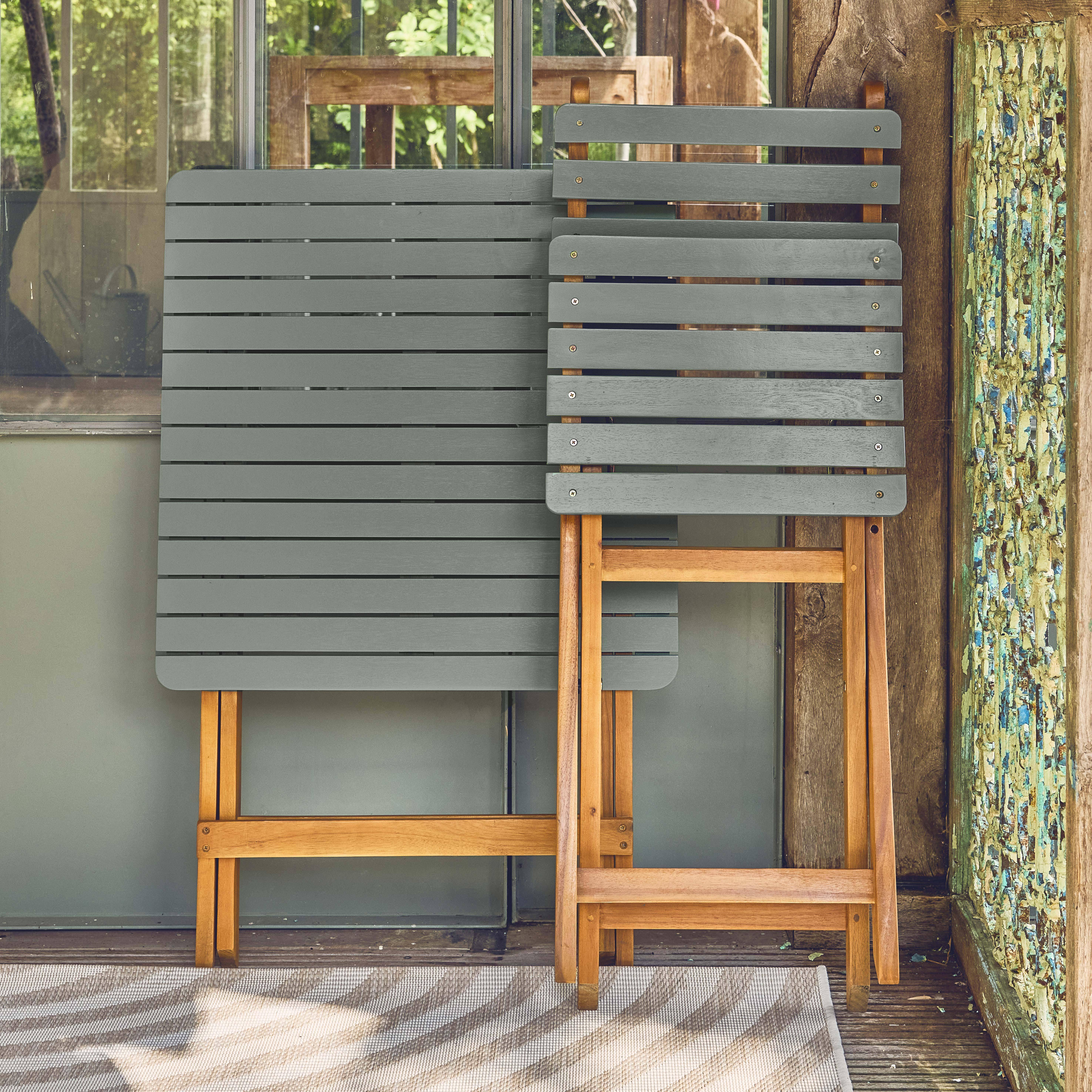 Table de jardin en bois d'acacia kaki, 2 chaises pliables HILORA , table carrée Photo2