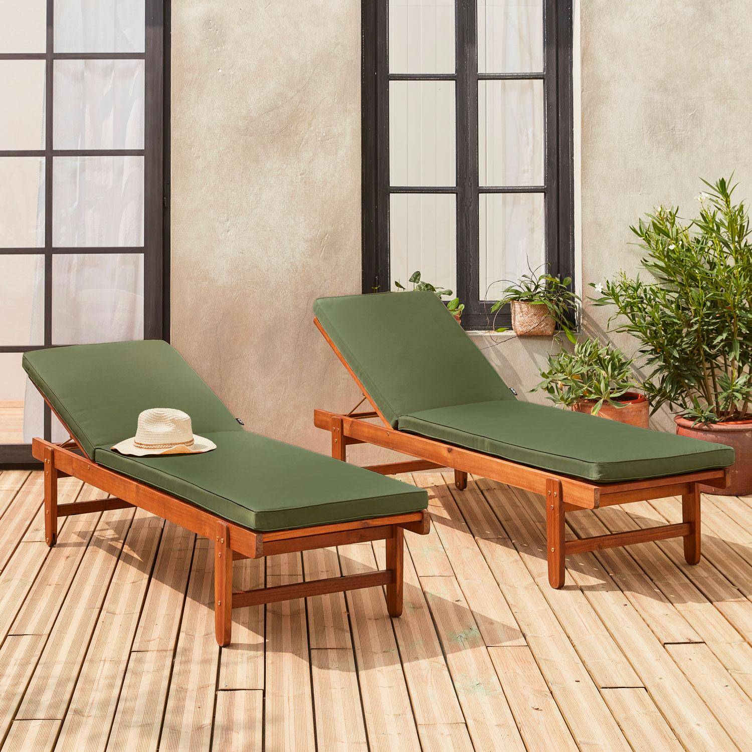 Set van 2 Acacia ligstoelen - Arequipa - Ligstoelen met kaki kussens en wielen, multi-positioneel Photo1