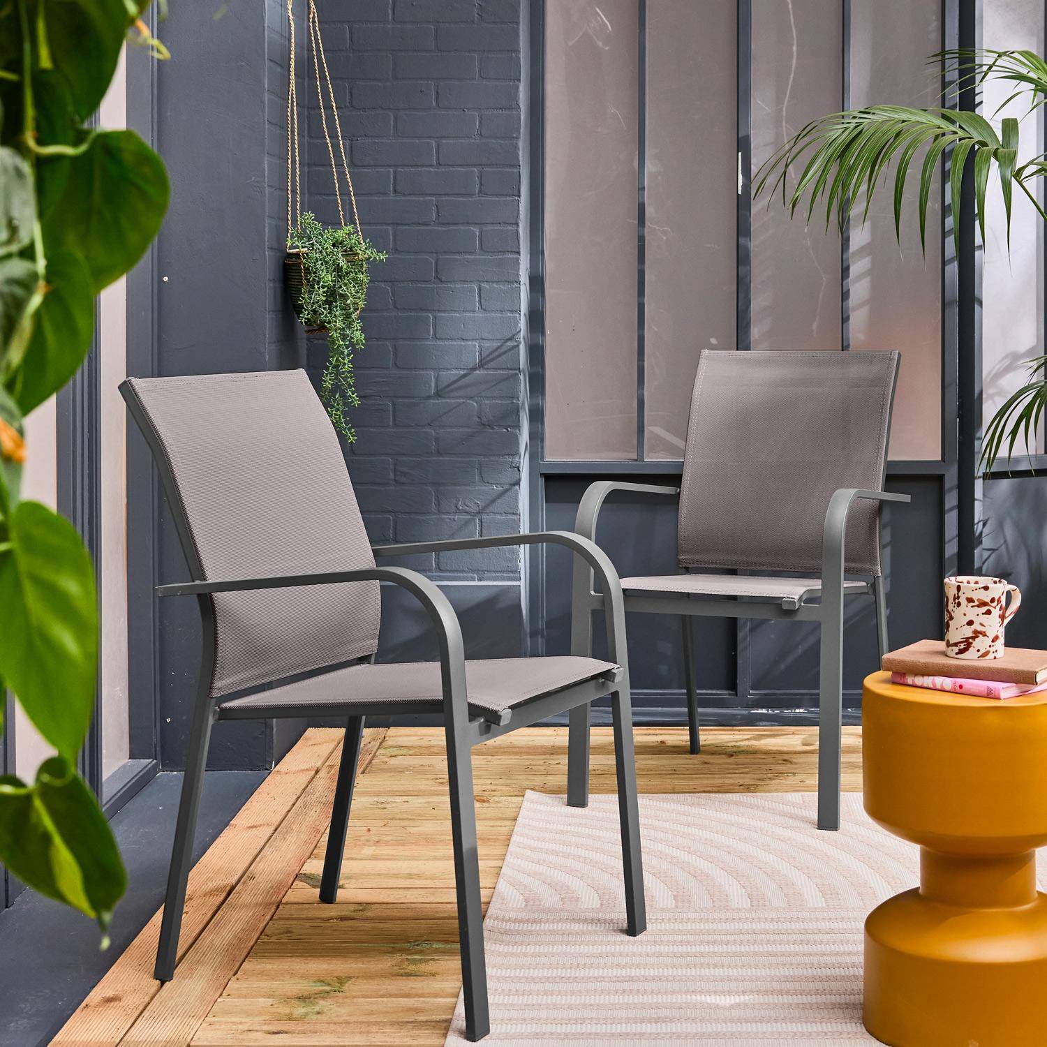 Lot de 2 fauteuils de jardin BUFFALO empilables aluminium et textilene anthracite, 64,5 x 45,5 x 89,5 cm Photo2