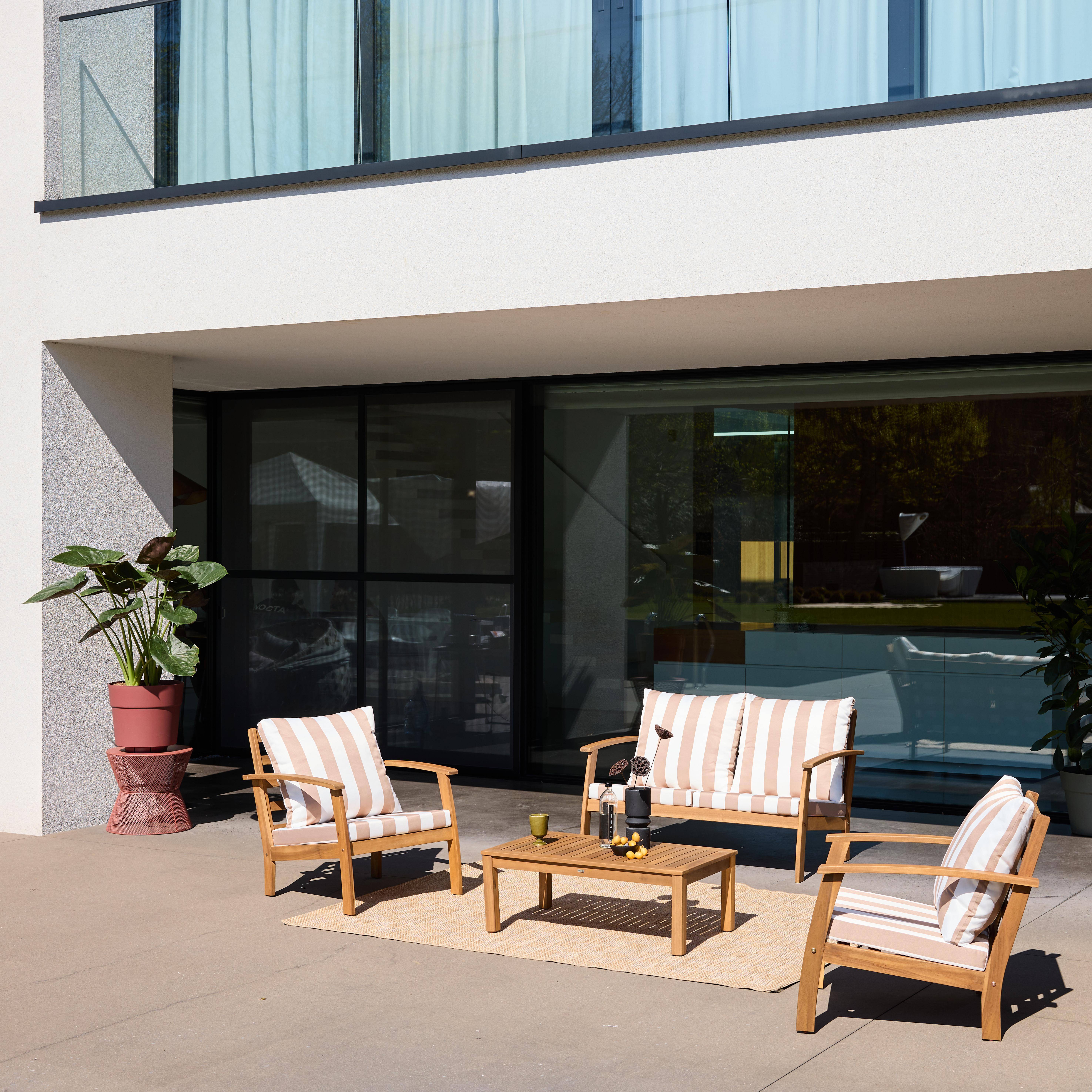 Salon de jardin en bois 4 places - Ushuaïa - Coussins beige, canapé, fauteuils et table basse en acacia, design Photo1