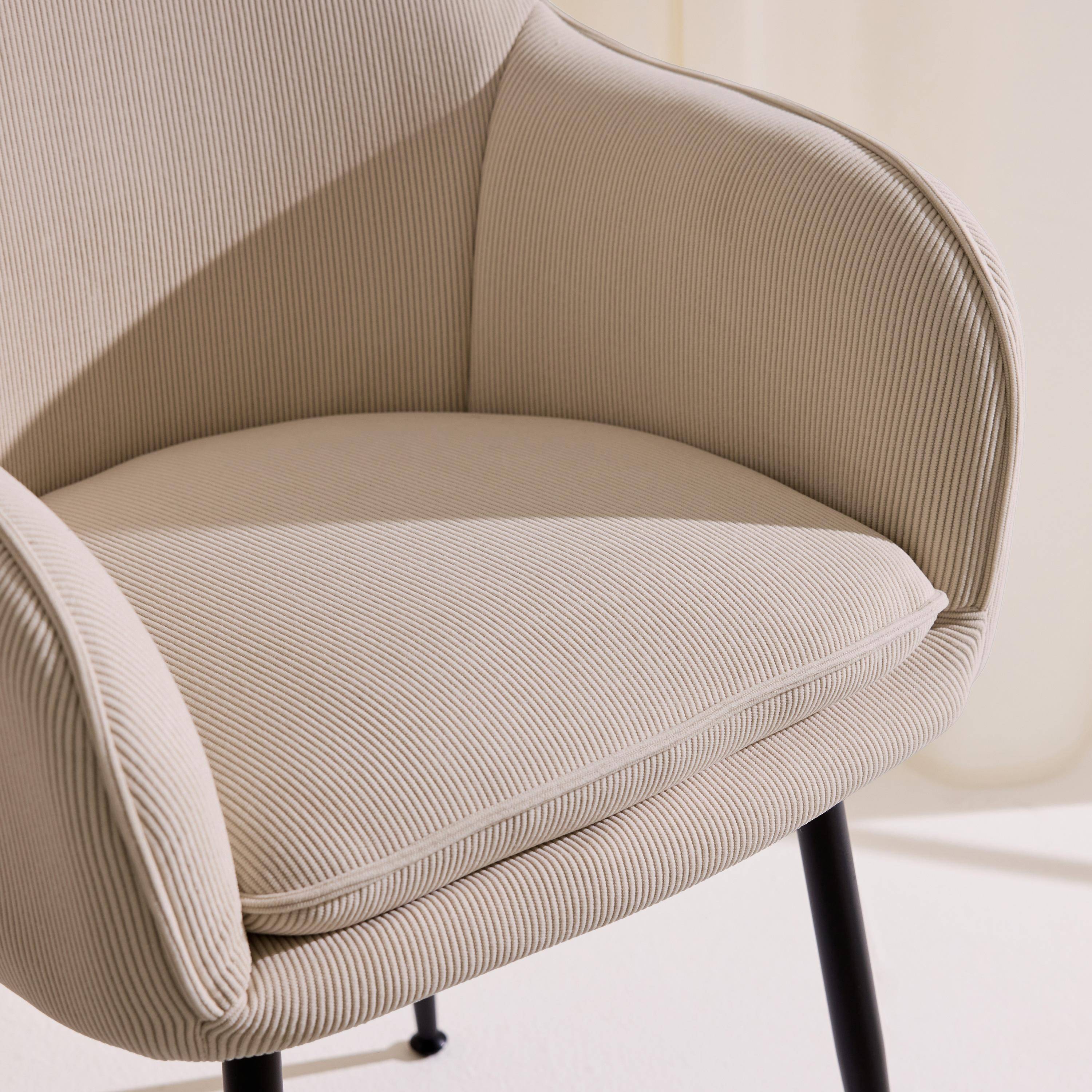 Lot de 4 fauteuils en velours côtelé taupe et pieds en métal noir mat, L 57 x P 59 x H 84,5cm Photo3