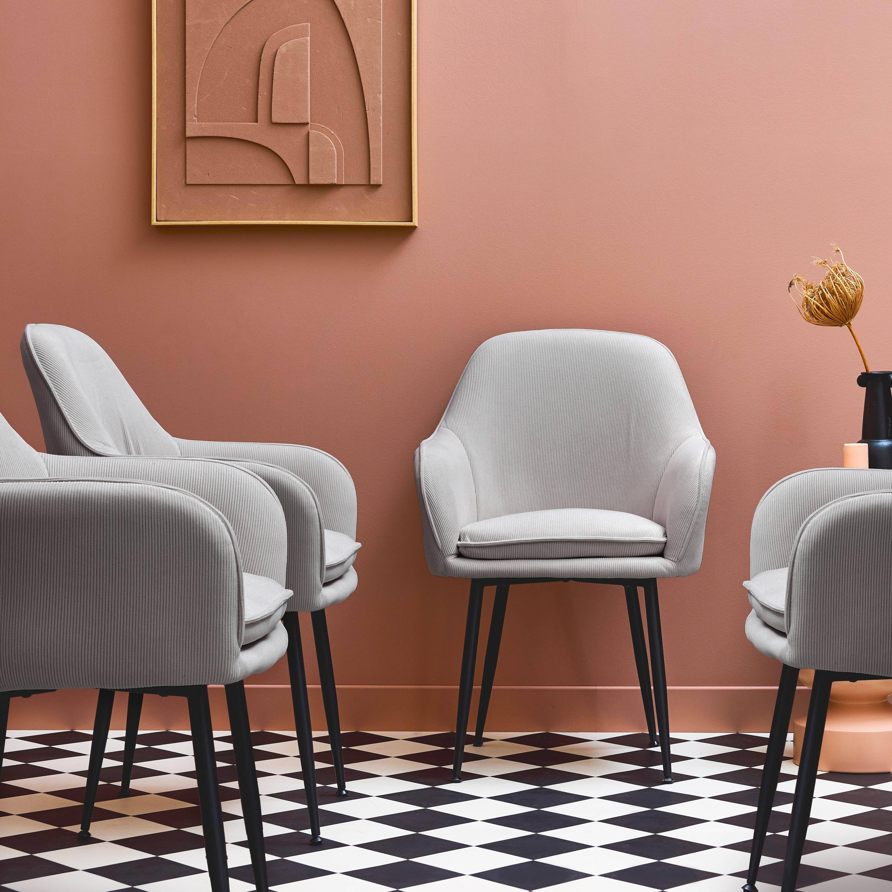 Set van 4 lichtgrijze corduroy fauteuils met matzwarte metalen poten, B 57 x D 59 x H 84,5cm Photo2