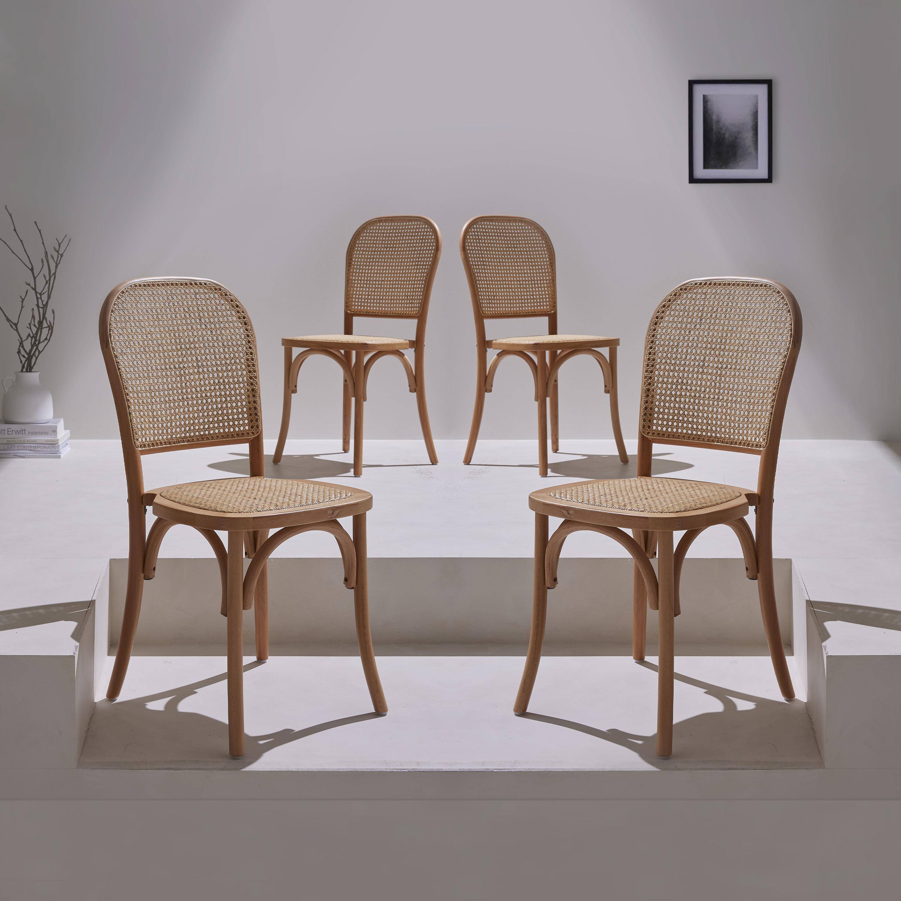 Set van 4 vintage houten stoelen met zitting en rugleuning van rotan, verouderde bruine kleur, L 44,5 x D 48 x H 89,5 cm. Photo1