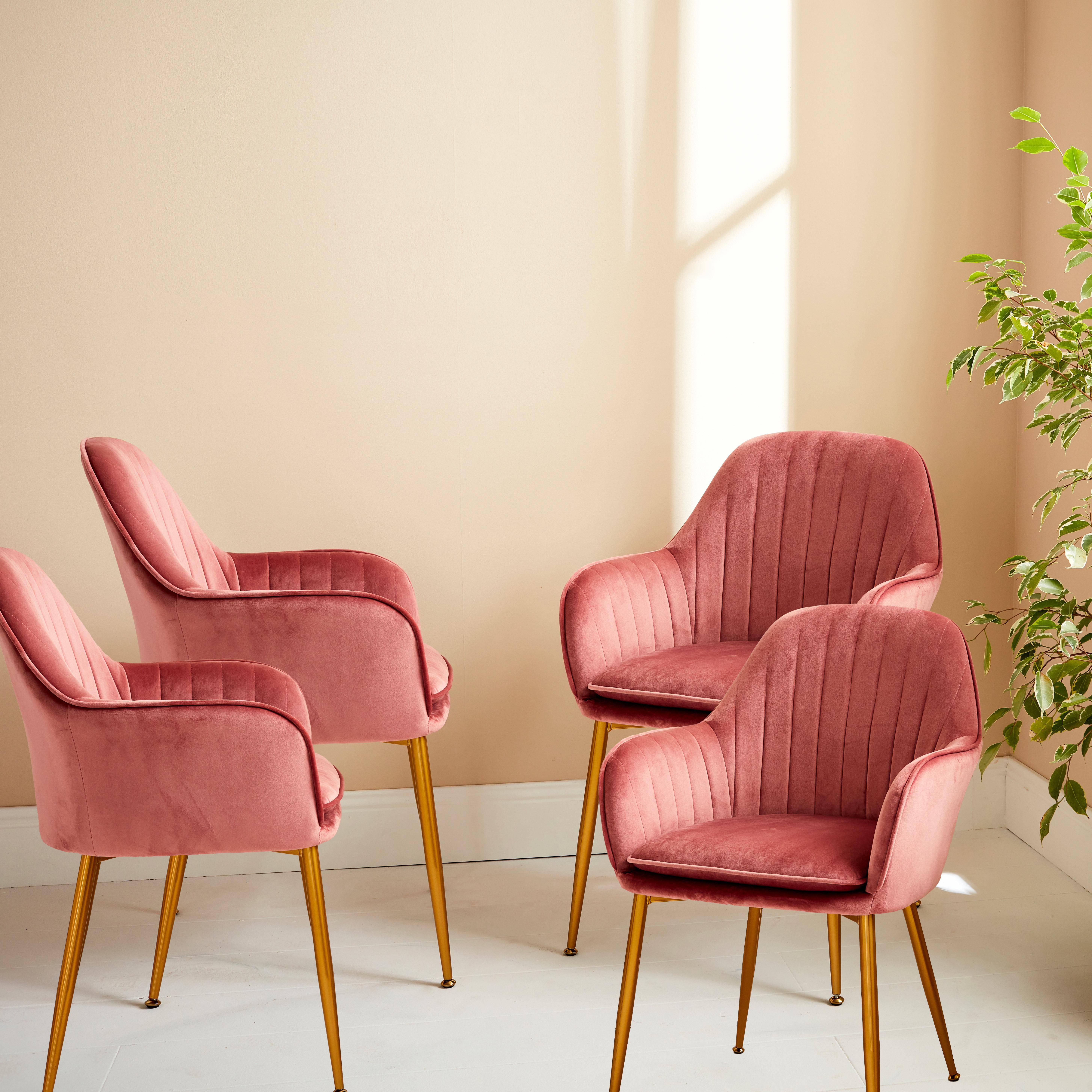 4er-Set Sessel mit altrosa Samtbezug und Metallbeinen