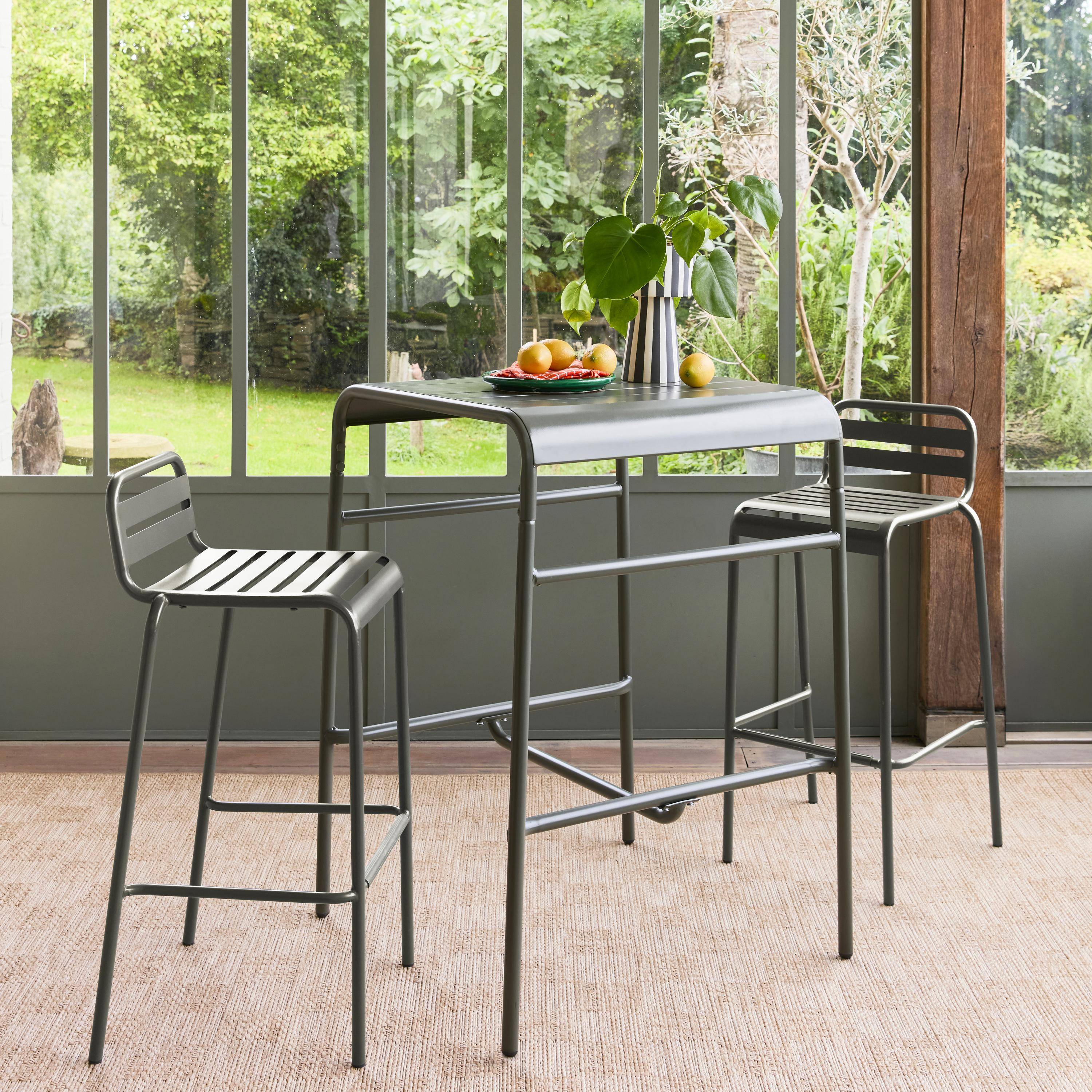 Hoge tuintafel Amelia kaki, 2 hoge stoelen van staal, 70 x 70 cm x 95 cm Photo1