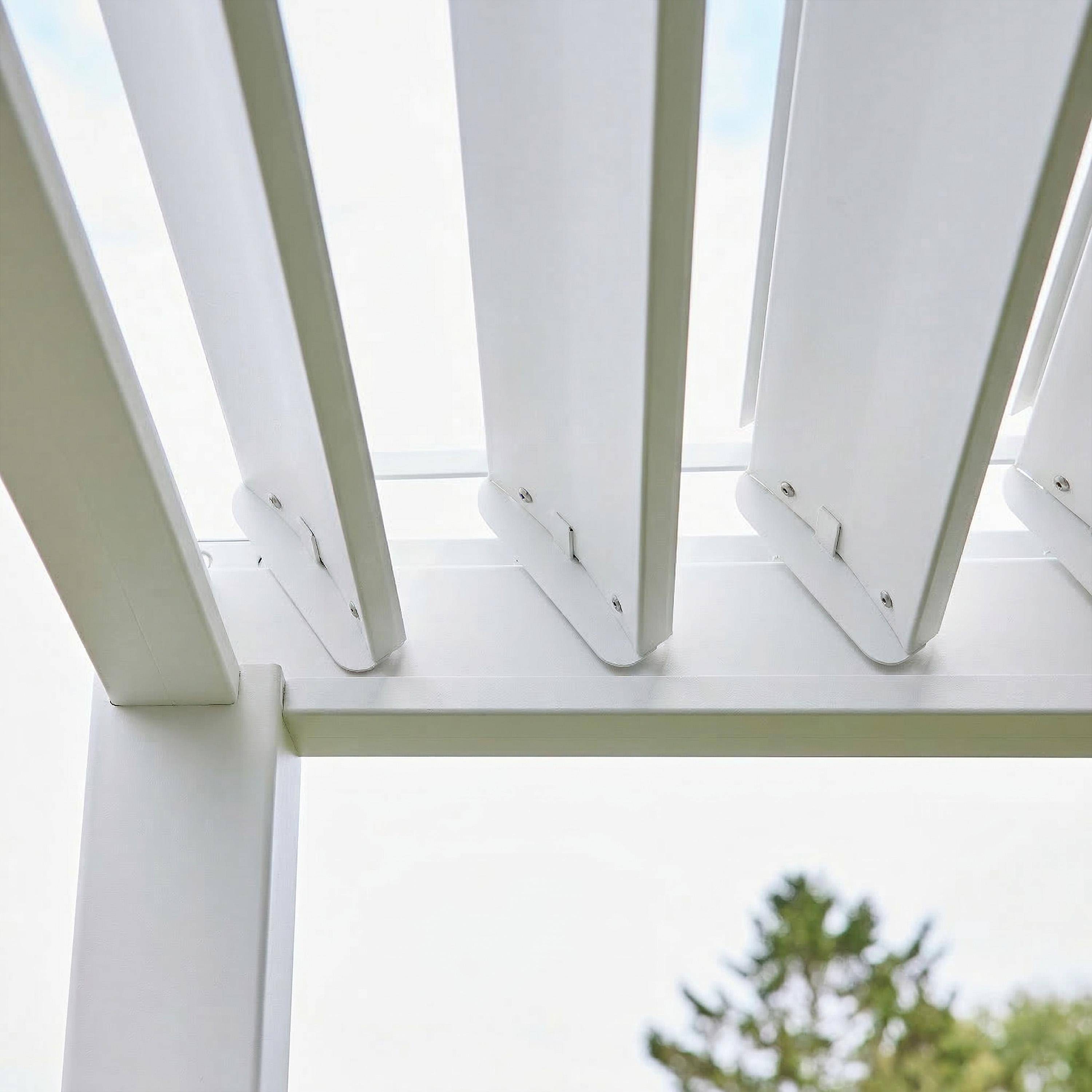Pergola met lamellendak 4x3m aluminium met verstelbare lamellen en 3 vaste lamellenwanden 130cm wit - Triomphe.,sweeek,Photo4