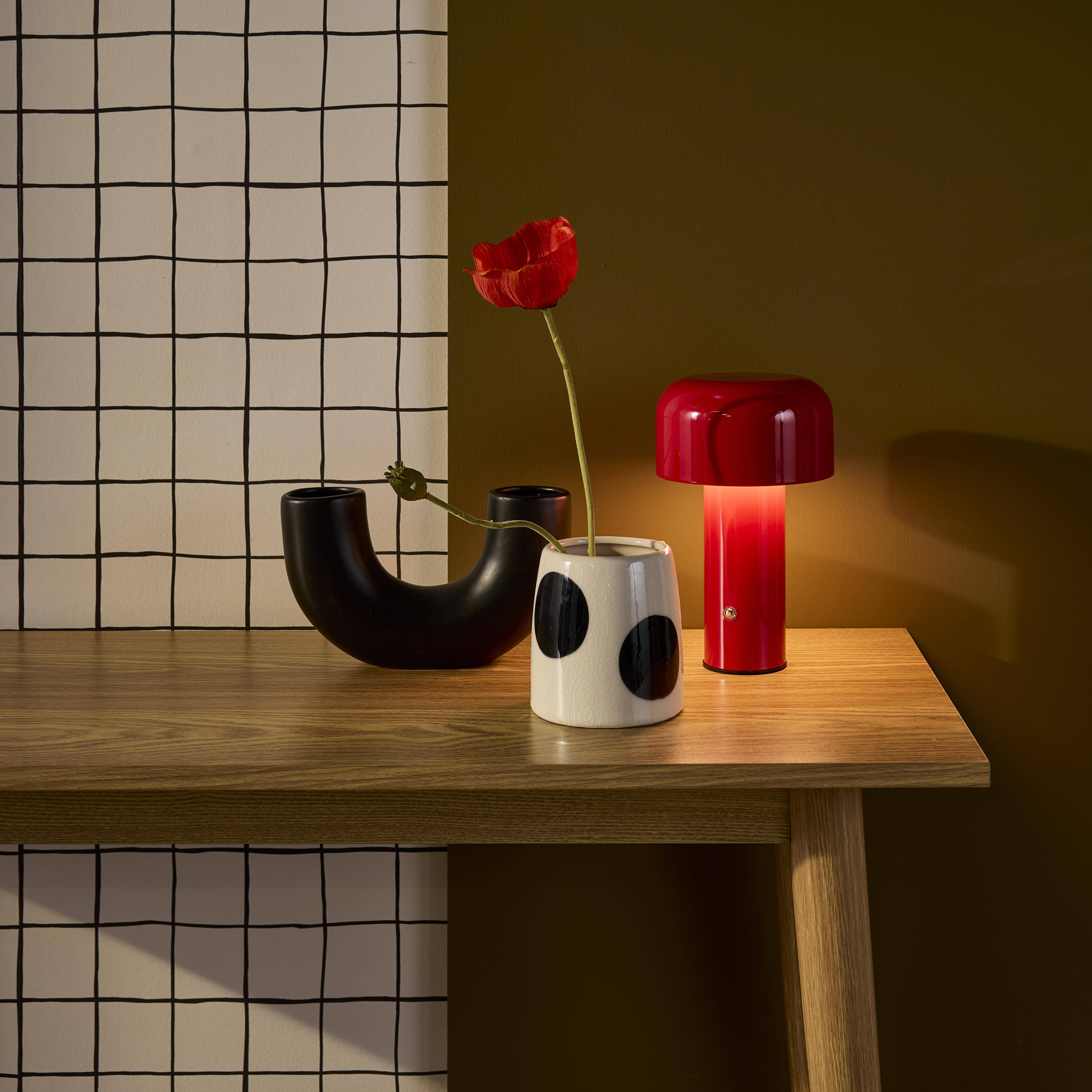Lampe à poser LED sans fil rechargeable Victor rouge Ø 13cm,sweeek,Photo2