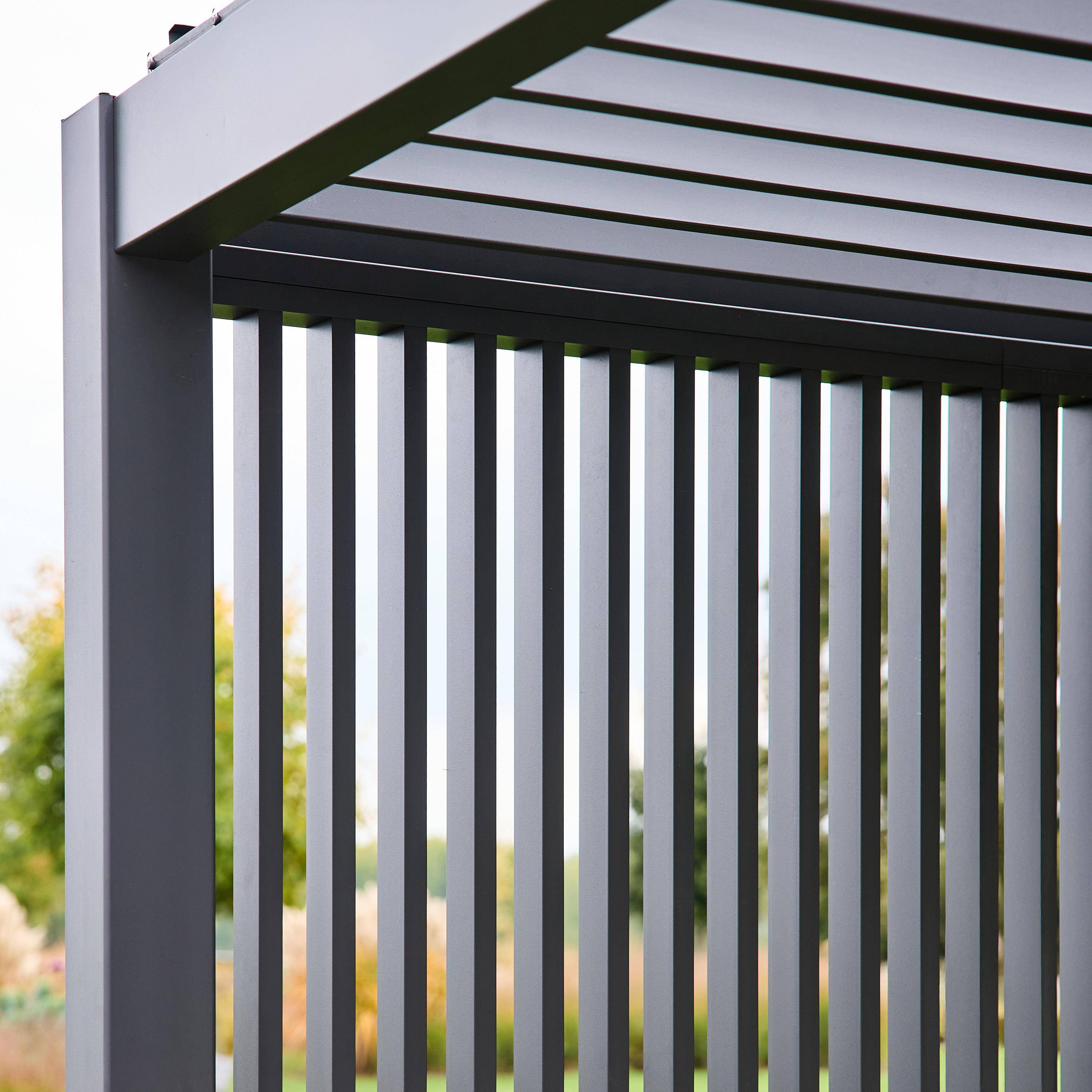 Pergola met lamellendak 4x3m aluminium lamellen verstelbaar met 3 verticale lamellenwanden 100cm antraciet - Triomphe Photo3