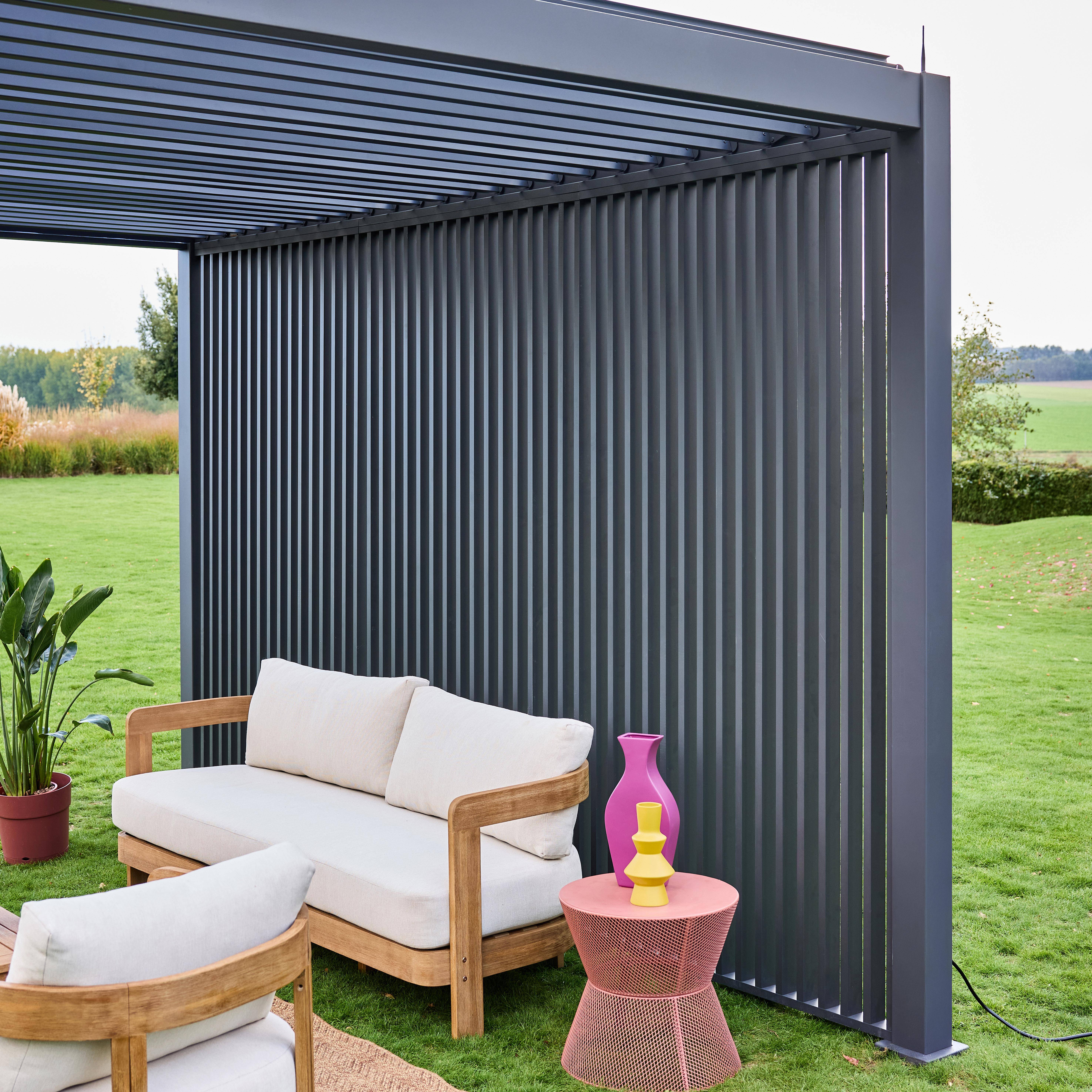 Pergola bioclimatique, aluminium, 3x4m, lames orientables + persienne verticale 130cm anthracite Photo2