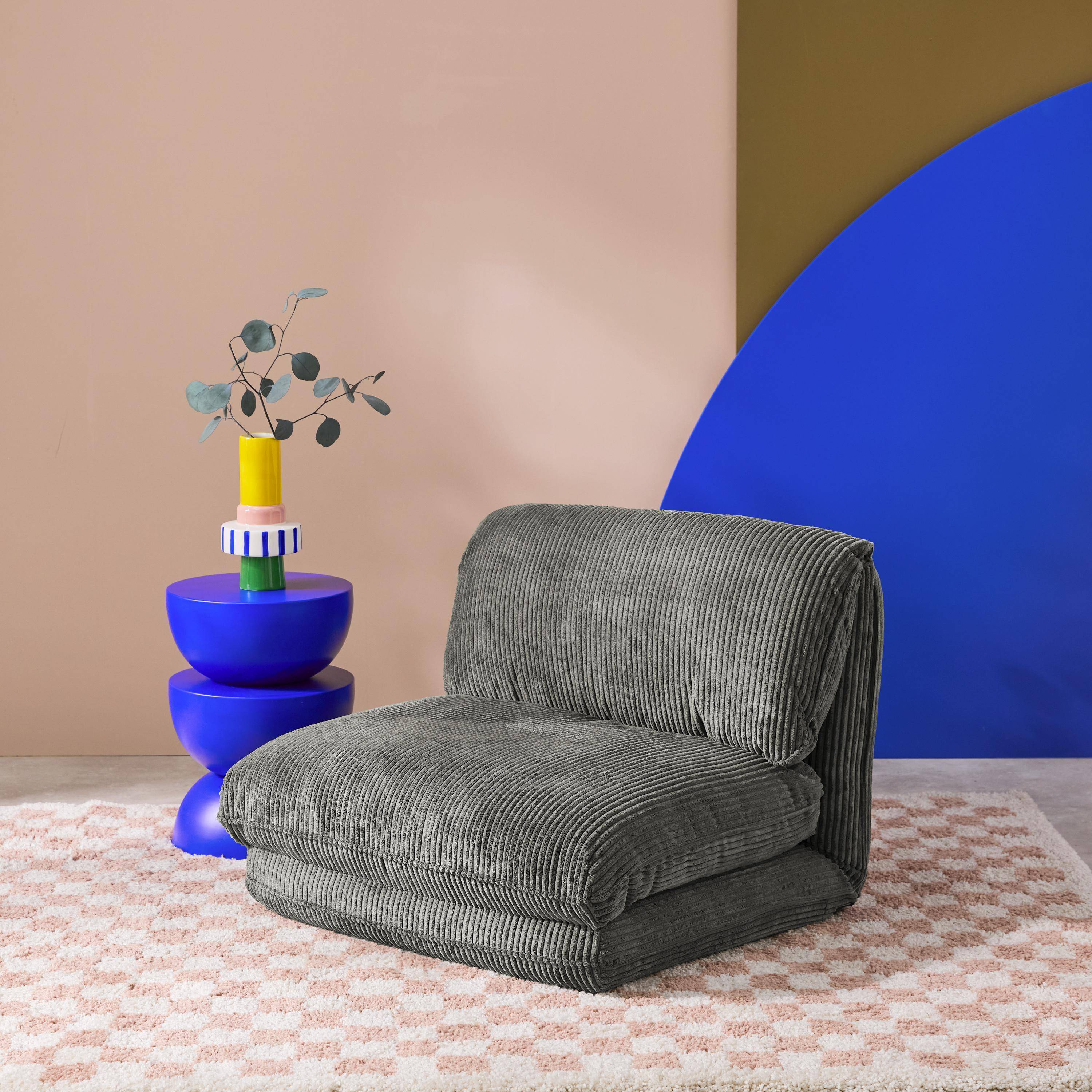 Sessel mit Schlaffunktion für 1 Person und breit geripptem Cordbezug in grau - Cosy,sweeek,Photo1