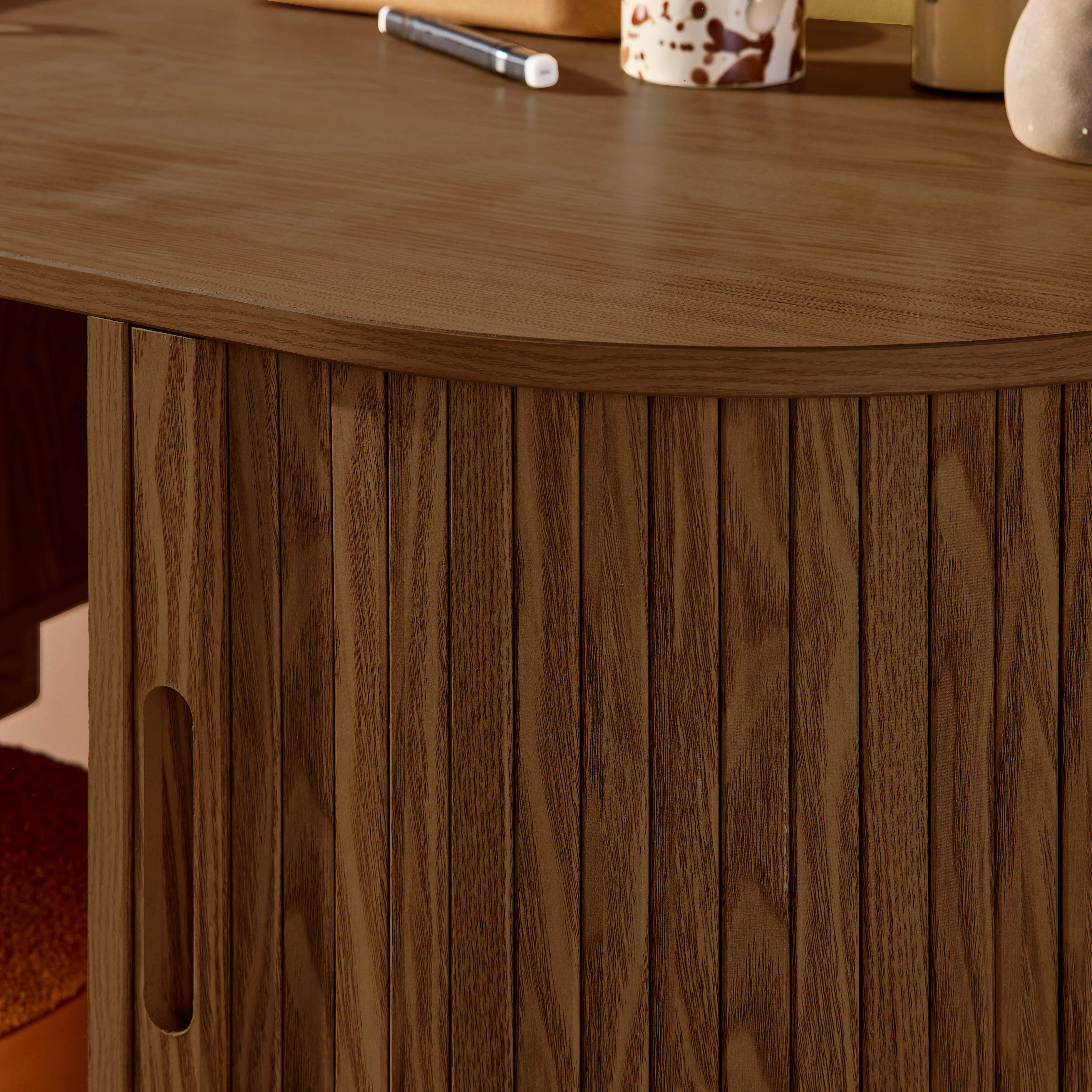 Bureau ovale décor bois rainuré avec deux espaces de rangement, L 120 x P 55 x H 77 cm Photo4