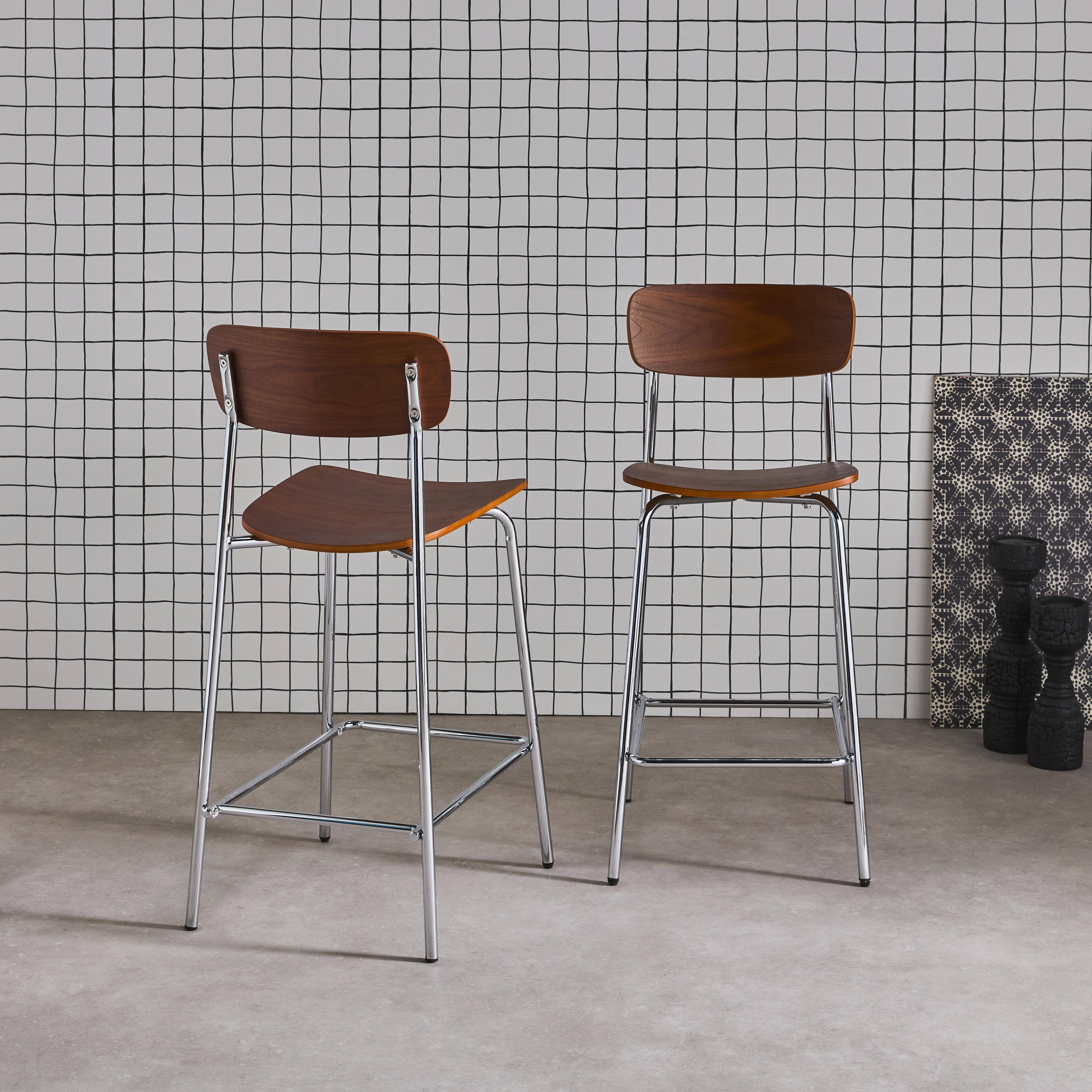 2er-Set Vintage-Barhocker aus Sperrholz mit Furnier in Nussbaumoptik und verchromten Metallbeinen B 42.5 x T 50 x H 94 cm - Toby,sweeek,Photo3
