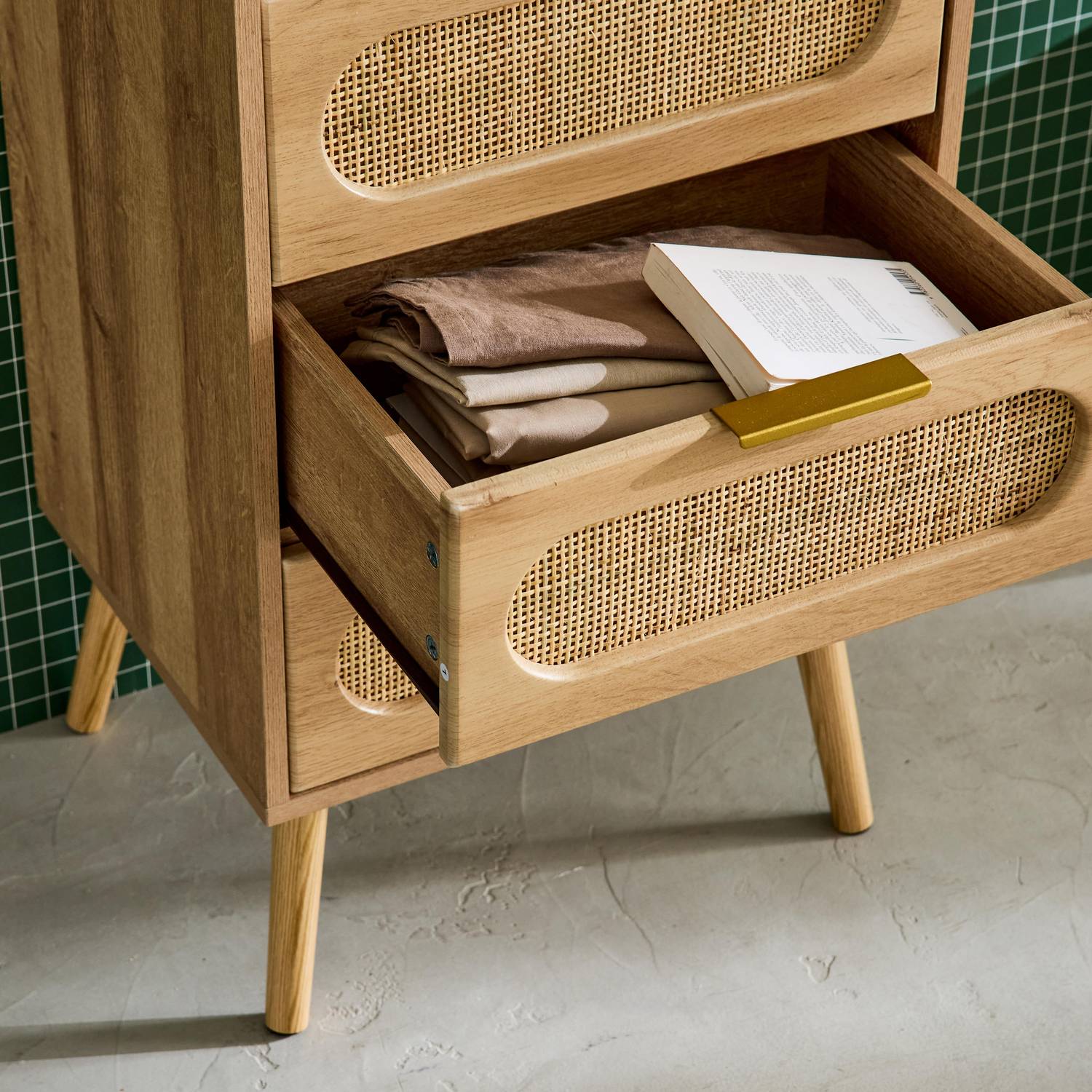 Dressoir ladekast houtlook en vlechtwerk 4 lades natuurlijk, handgreep in goudkleurig metaal - L 48 x B 39,5 x H 96 cm - Eva Photo3 Dressoir ladekast houtlook en vlechtwerk 4 lades natuurlijk, handgreep in goudkleurig metaal - L 48 x B 39,5 x H 96 cm - Eva Photo3