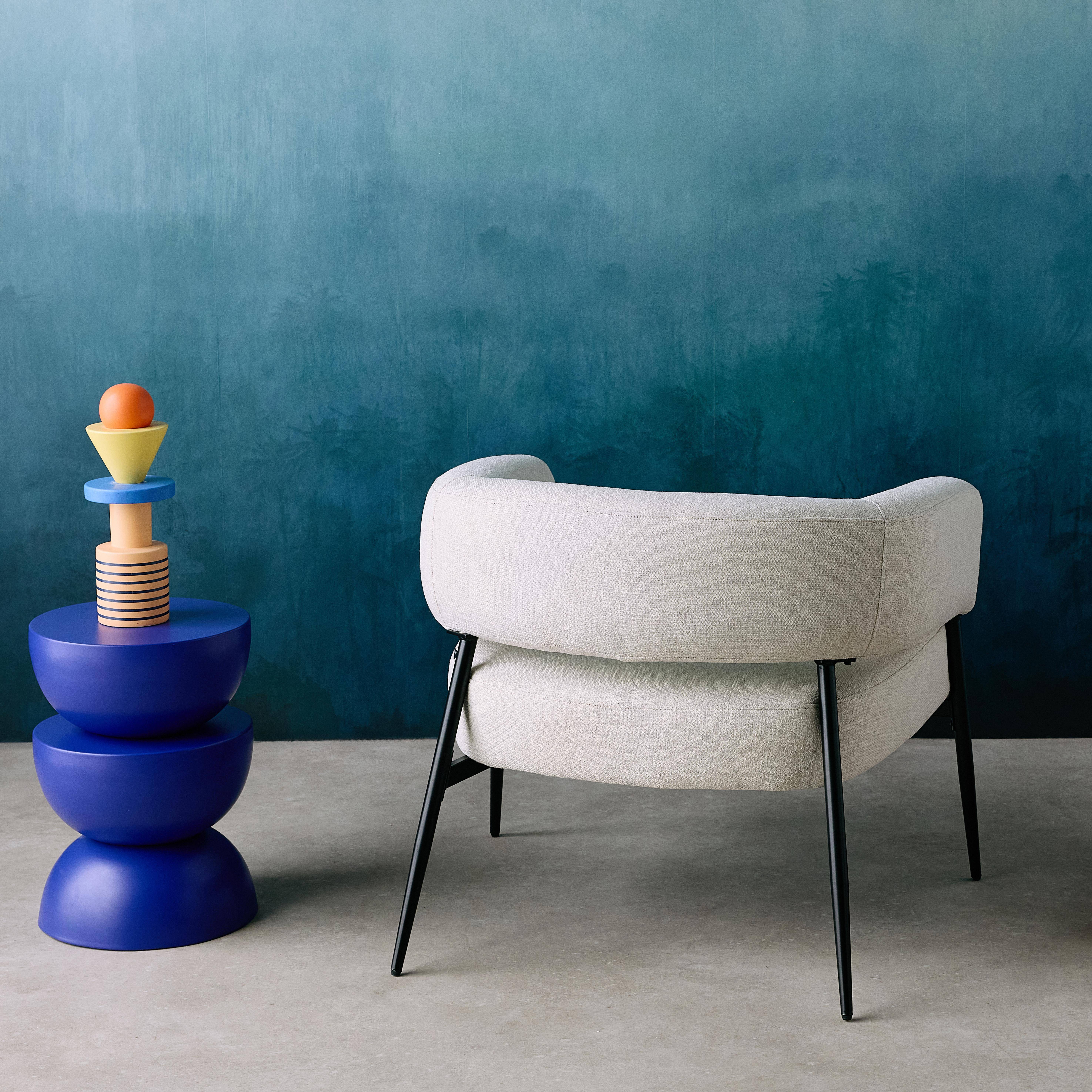 Fauteuil tissu blanc dossier incurvé piétement métal L 81,5 x P 72,5 x H 69 cm - Cristo,sweeek,Photo5