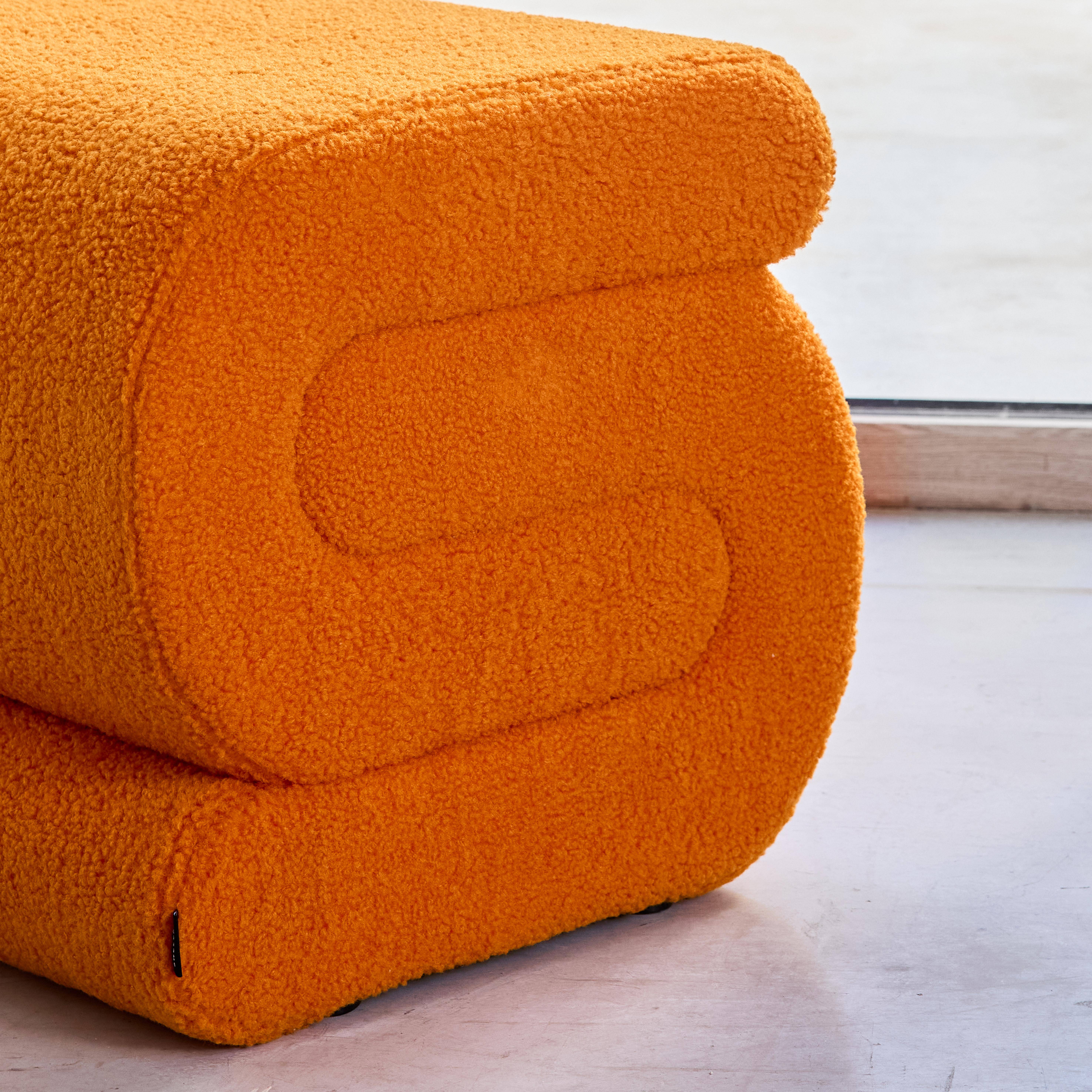 Designbank boucléstof 1 plaats oranje L 43 x B 47 x H 44cm - Sasha,sweeek,Photo3
