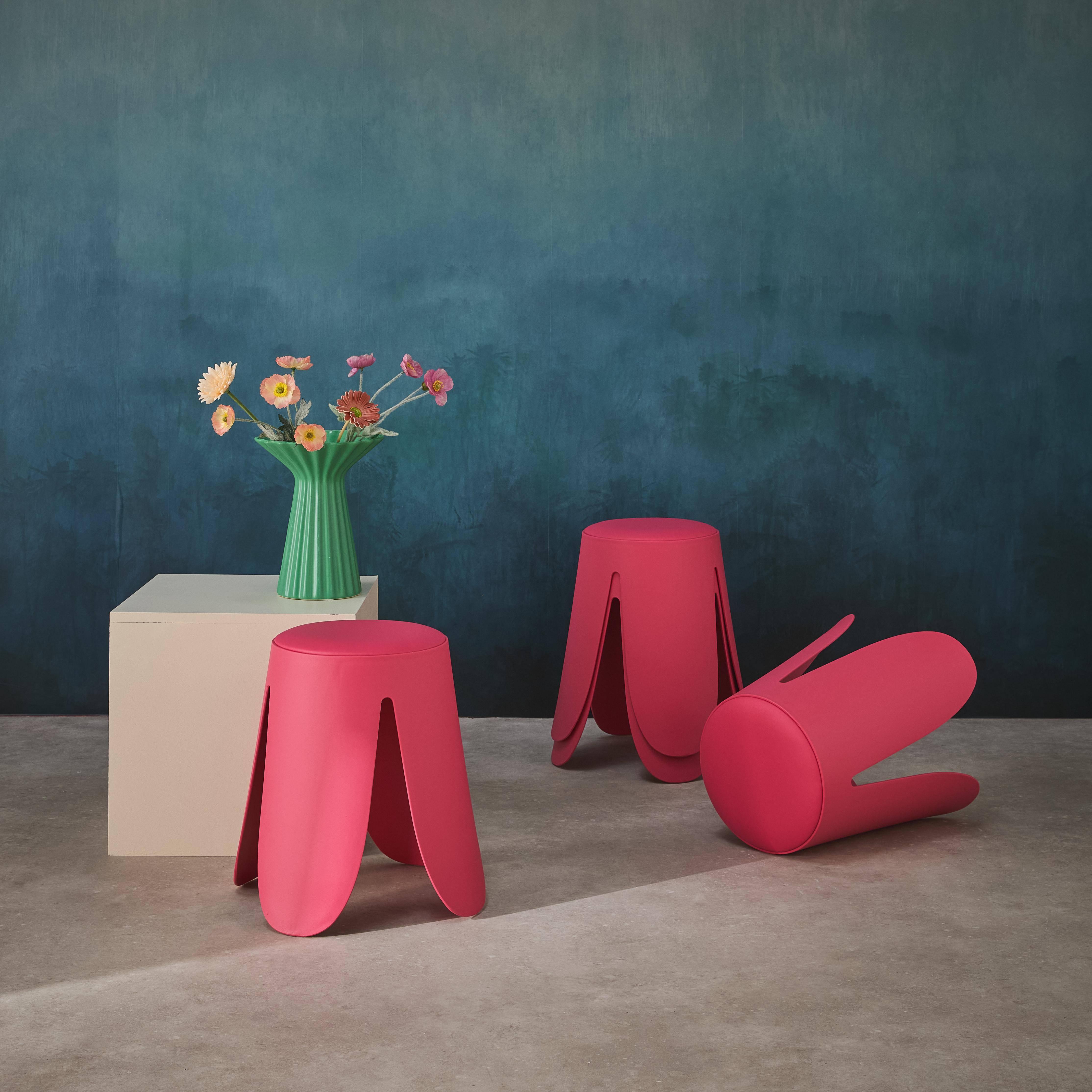 Set de 4 tabourets empilables simili cuir rose, Niki Ø30 / 44 x H46cm Photo2