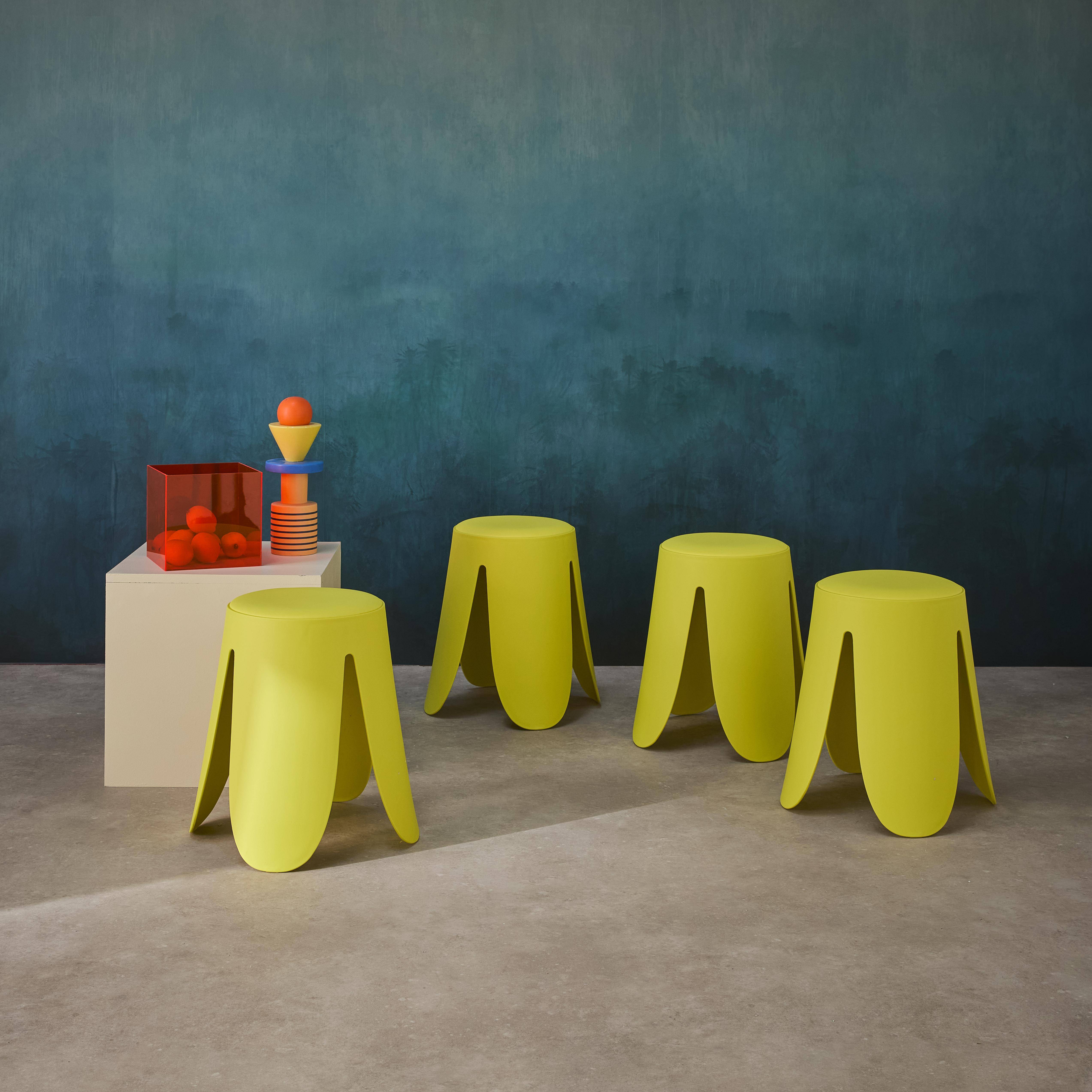 Bancos empilháveis de polipiel, set de 4, Niki, Amarelo, 44x44x46 cm Photo1