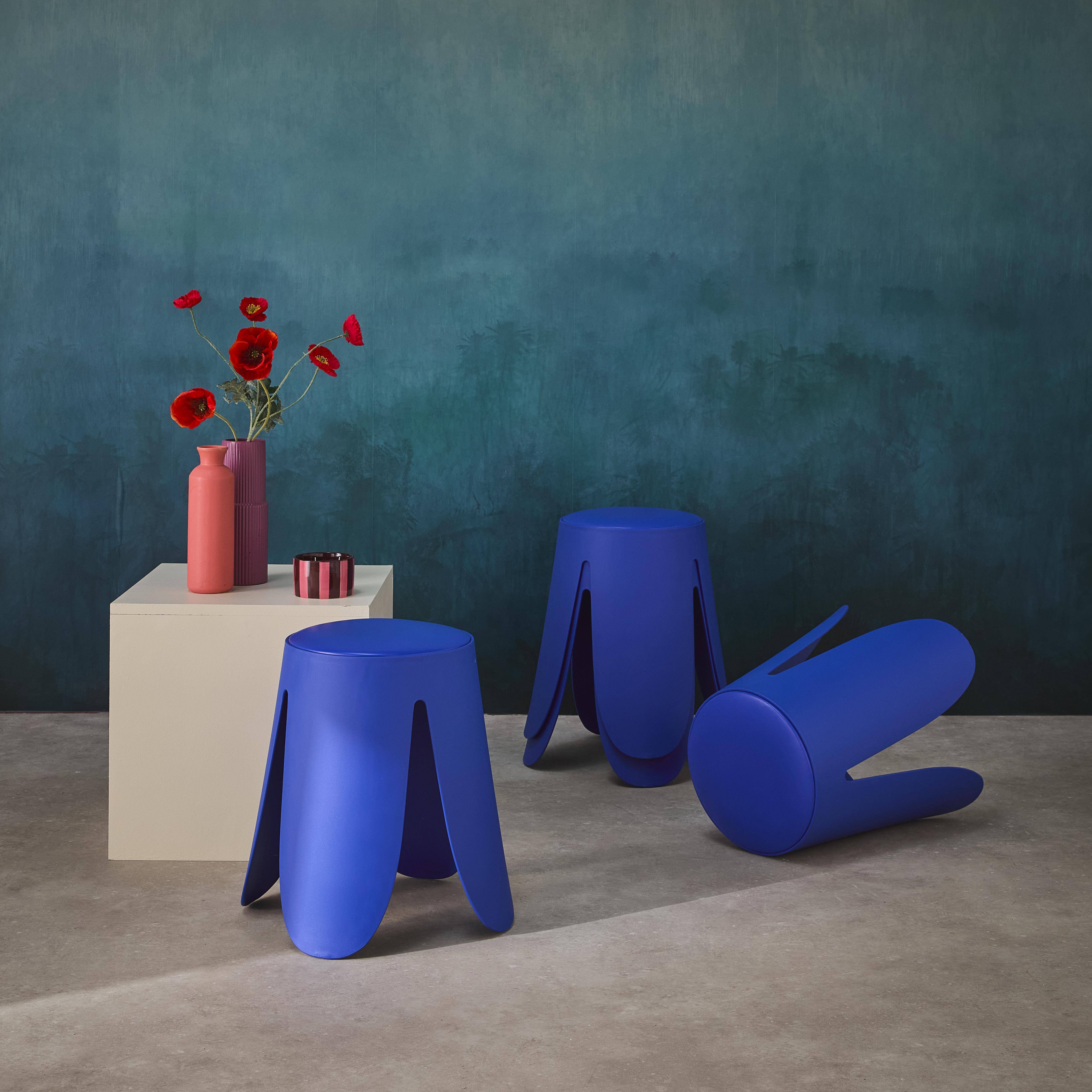 Set di 4 sgabelli impilabili ecopelle, Niki, Blu, 44x44x46 cm,sweeek,Photo2