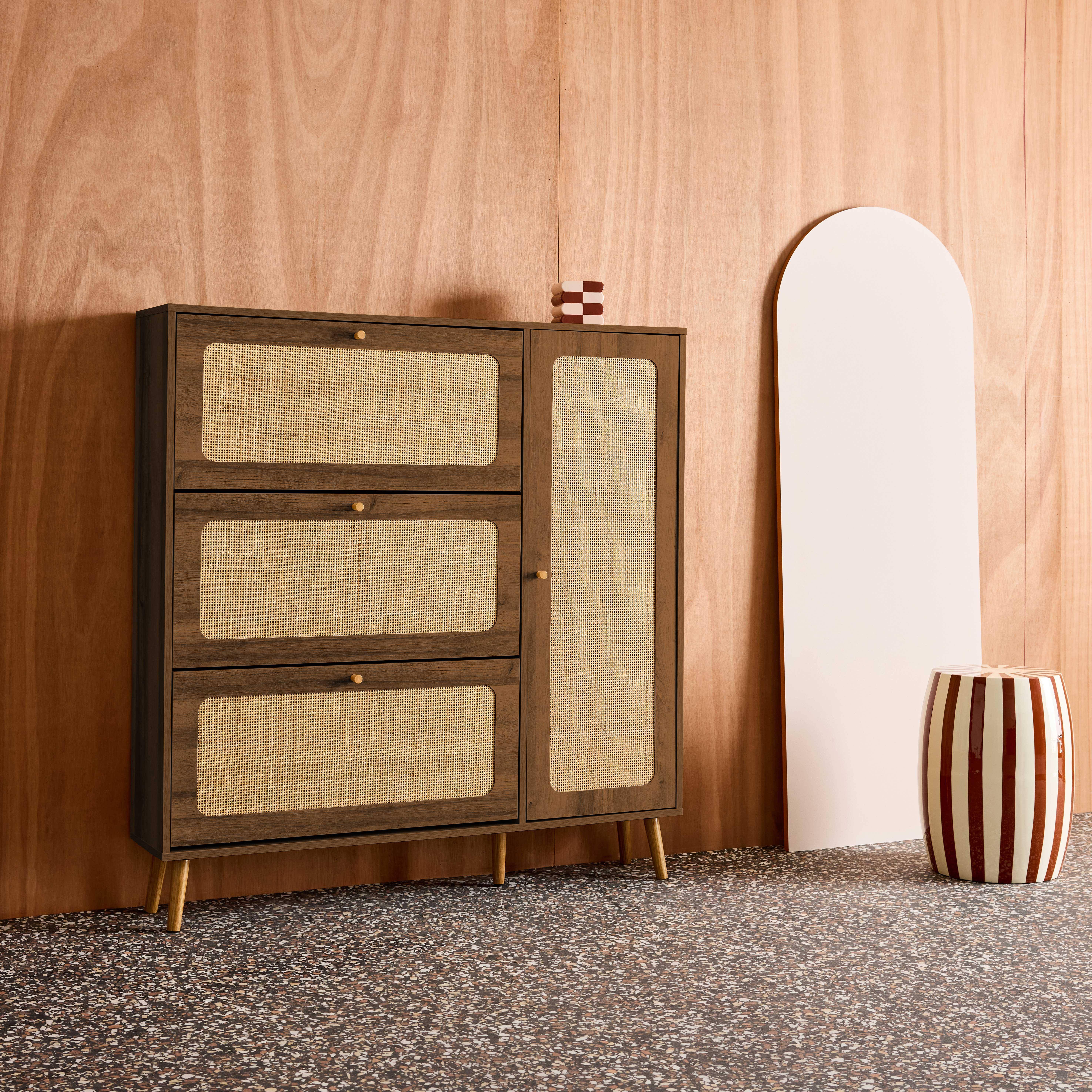 Schoenenkast Boheme met rotan en walnootkleurig houtdecor, 3 laden, 1 deur, voor 21 paar, 120 x 24 x 125 cm Photo1
