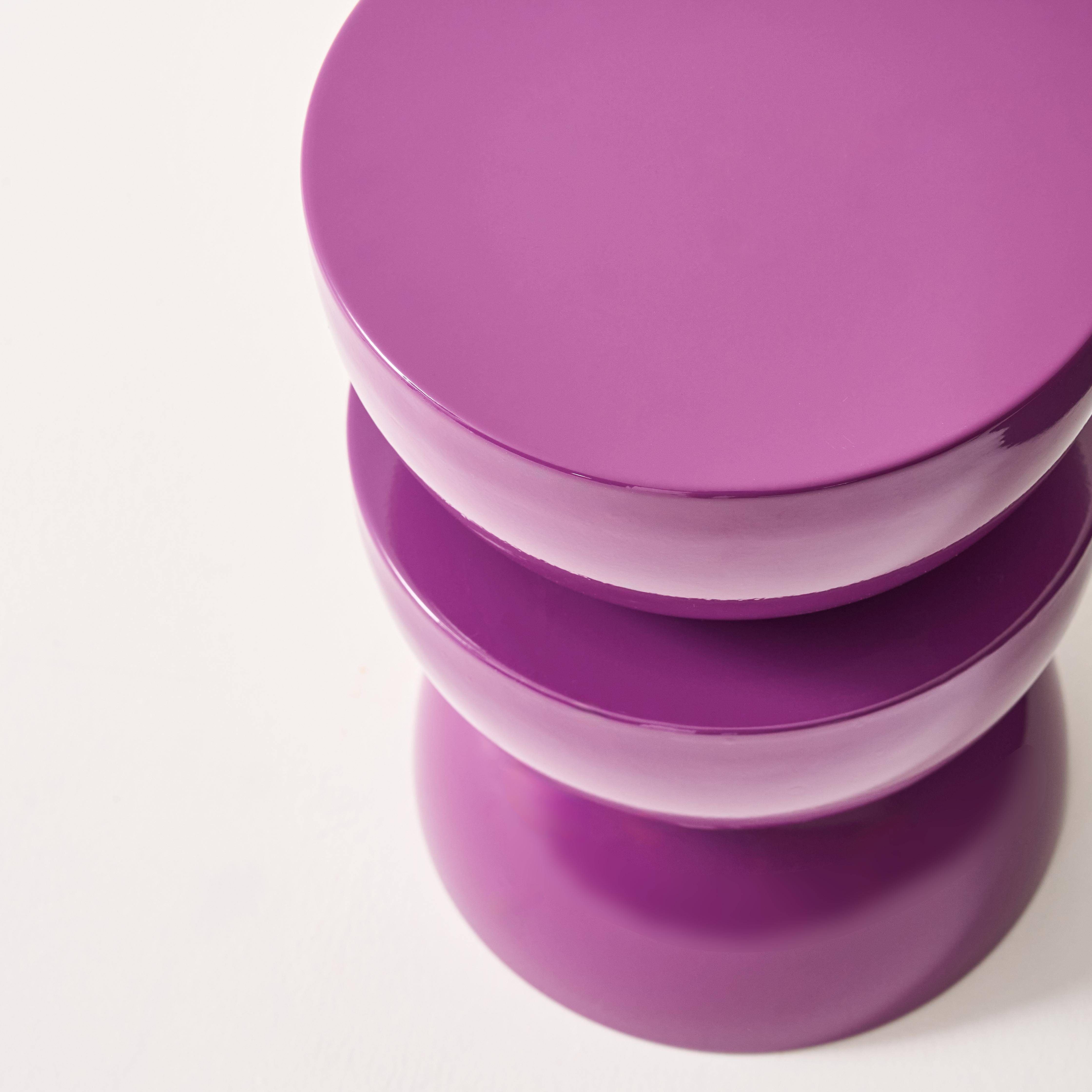 Table d'appoint, bout de canapé, table de chevet en métal effet glassy violet Coumba, Ø32 x H 46,5cm Photo5