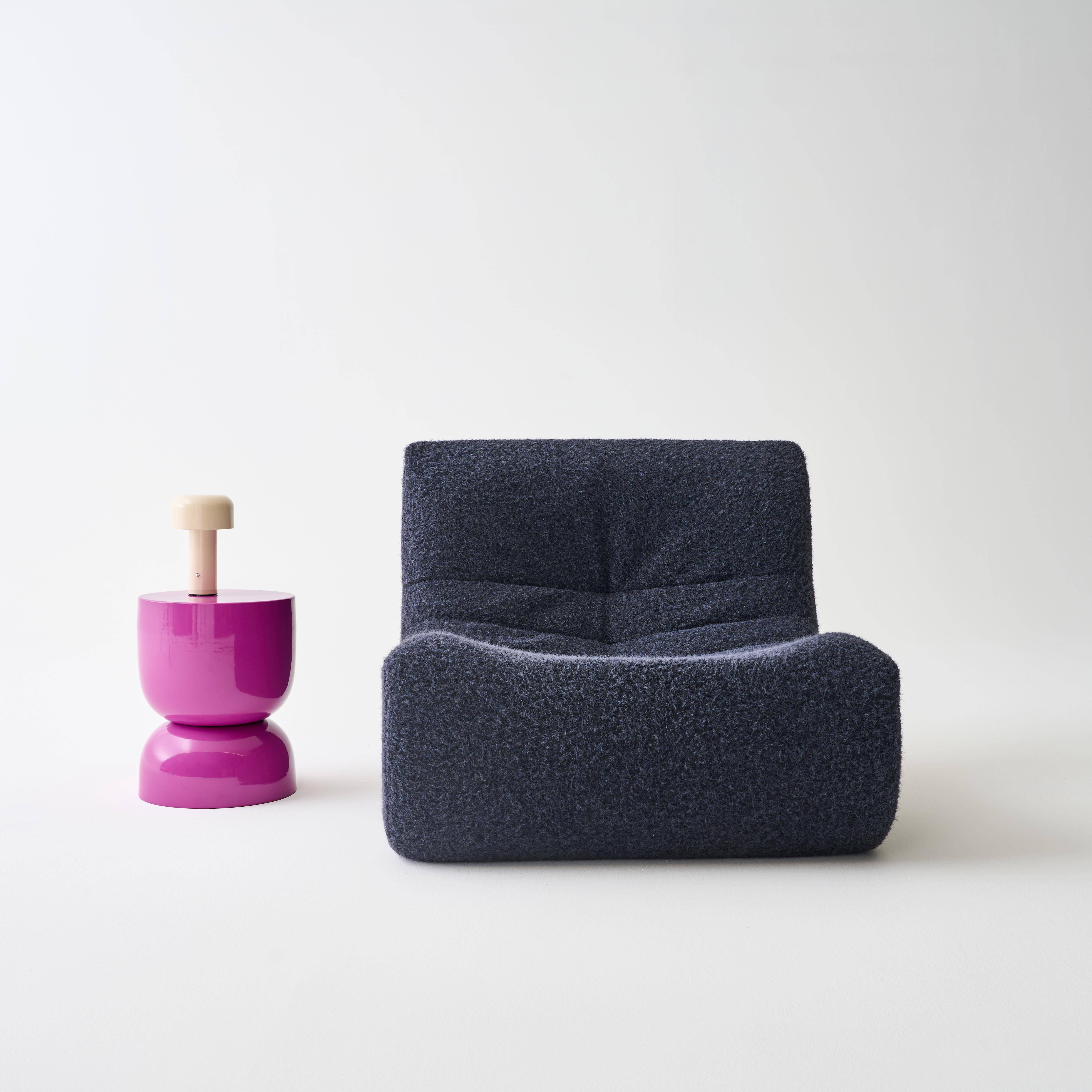 Table d'appoint, bout de canapé, table de chevet en métal effet glassy rose Madi Ø32 x H 42cm Photo1