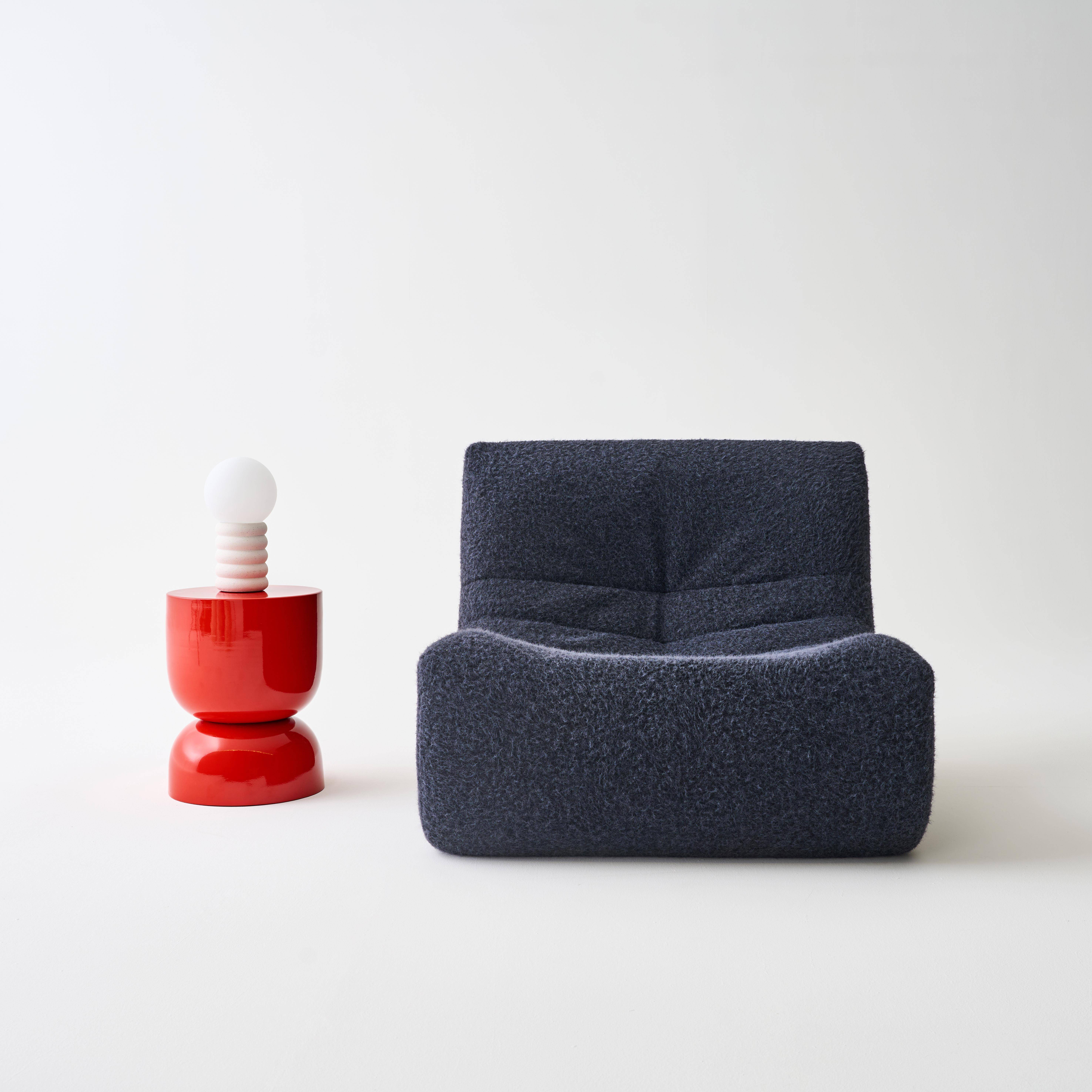 Table d'appoint, bout de canapé, table de chevet en métal effet glassy orange Madi Ø32 x H 42cm Photo1