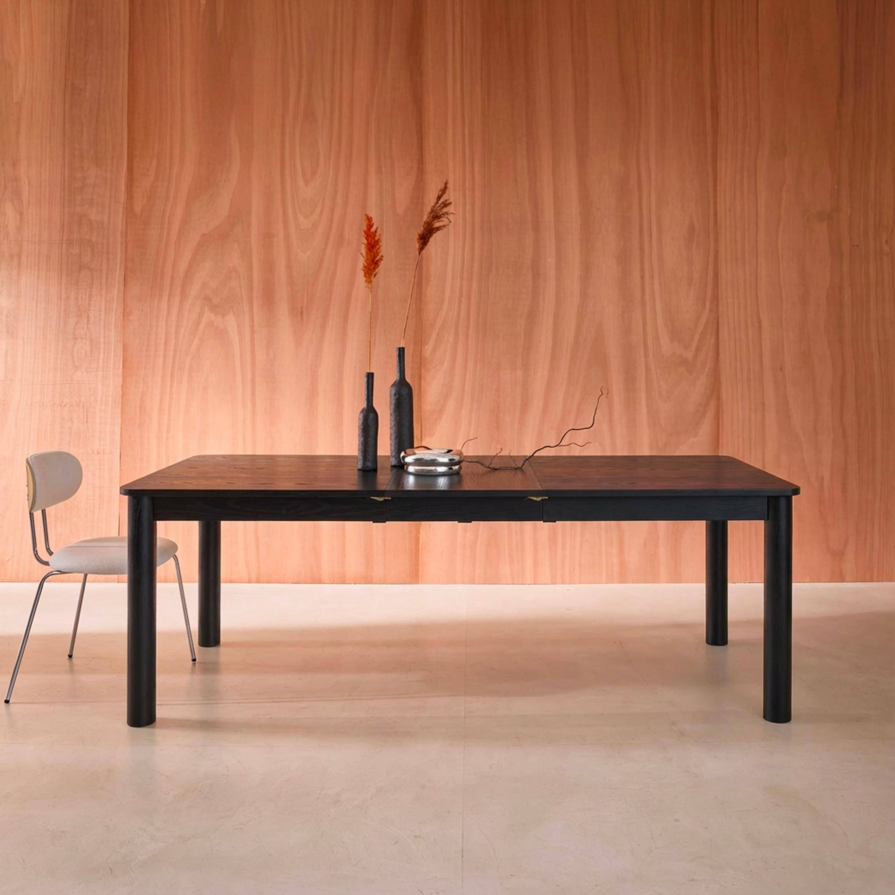 Uitschuifbare rechthoekige eettafel van rubberhout en eikenfineer 6 tot 10 plaatsen zwart 170/220/270x100x76cm - Solene,sweeek,Photo2