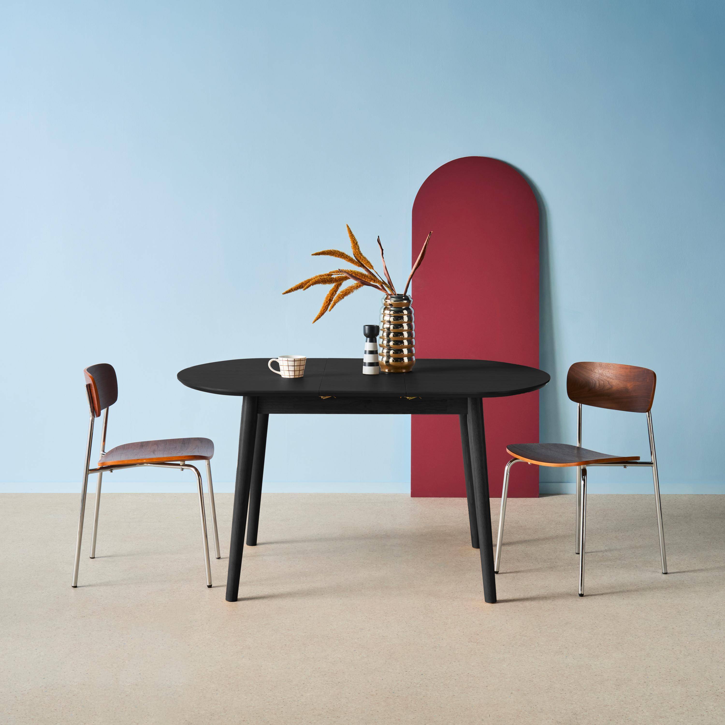 Oval extendable dining table rubberwood and oak veneer 4-6 seats, Black, 140x100x75 cm - Lisa Photo2