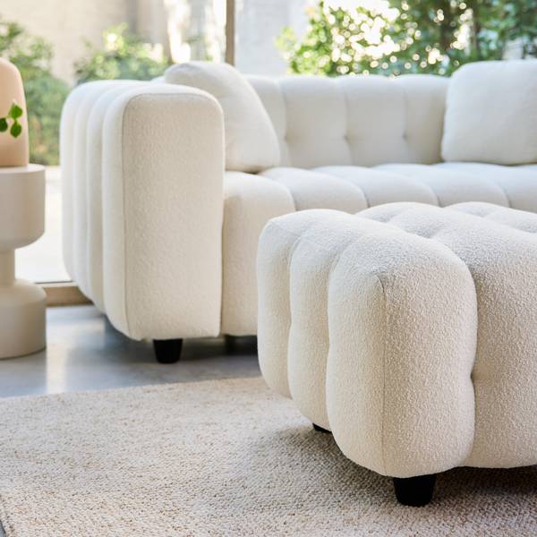 Hocker mit Bouclébezug in creme, für 2-Sitzer Sofa