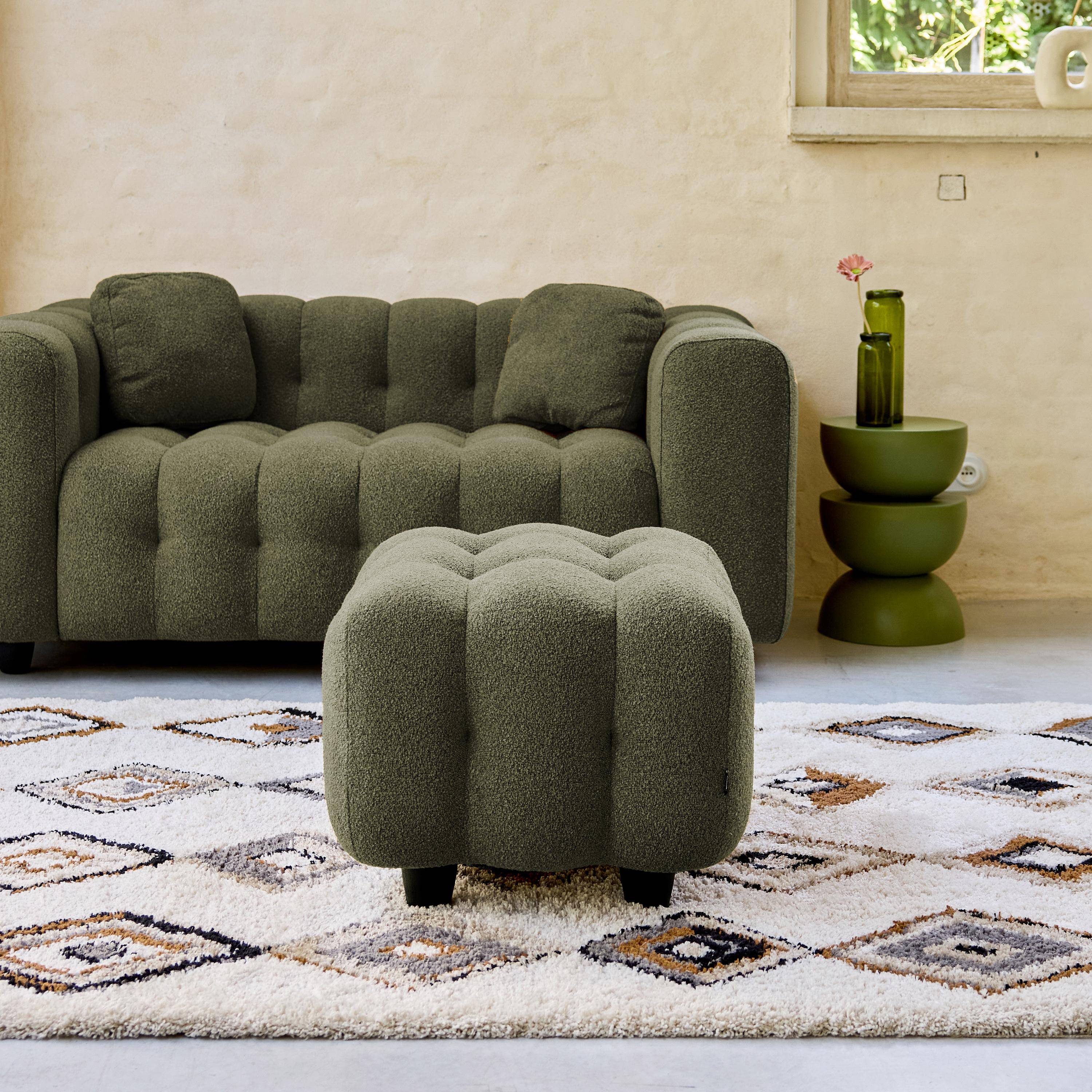 Pufa, moduł do kanapy, podnóżek do dwuosobowej sofy z khaki, teksturowanej tkaniny bouclé, szer. 69 x gł. 59 x wys. 48 cm – Leon,sweeek,Photo1