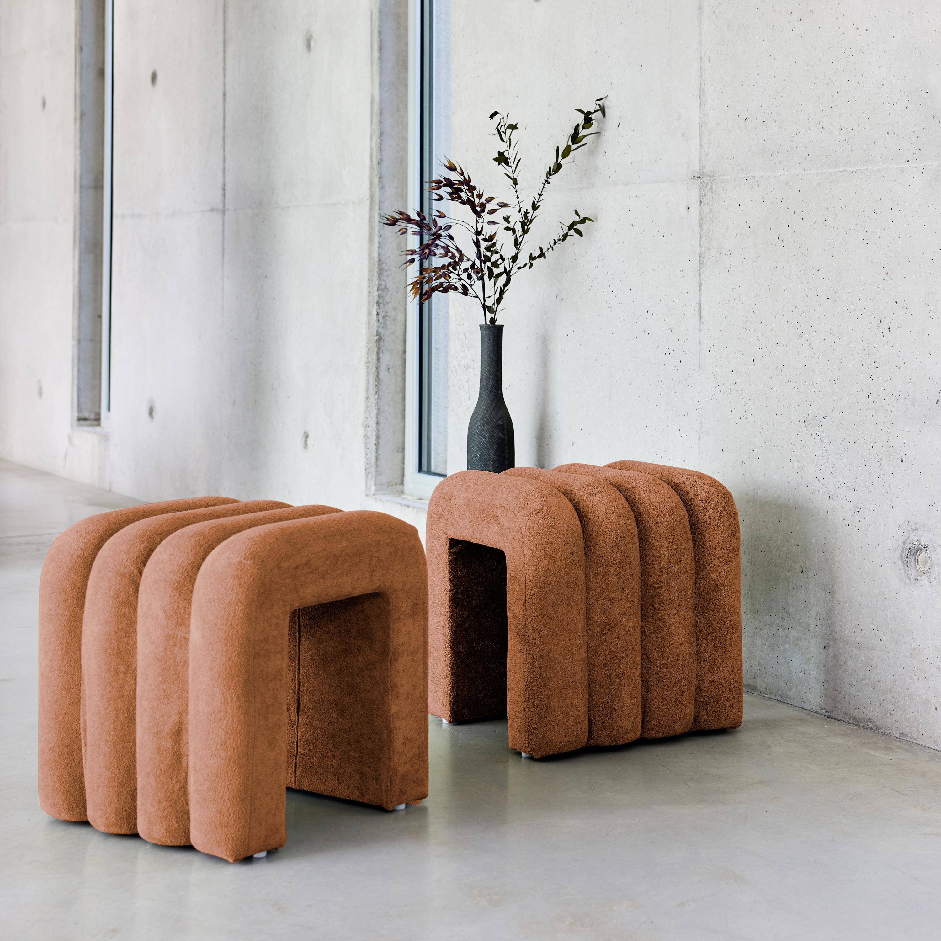 Set de 2 poufs contemporains en tissu orange Photo2