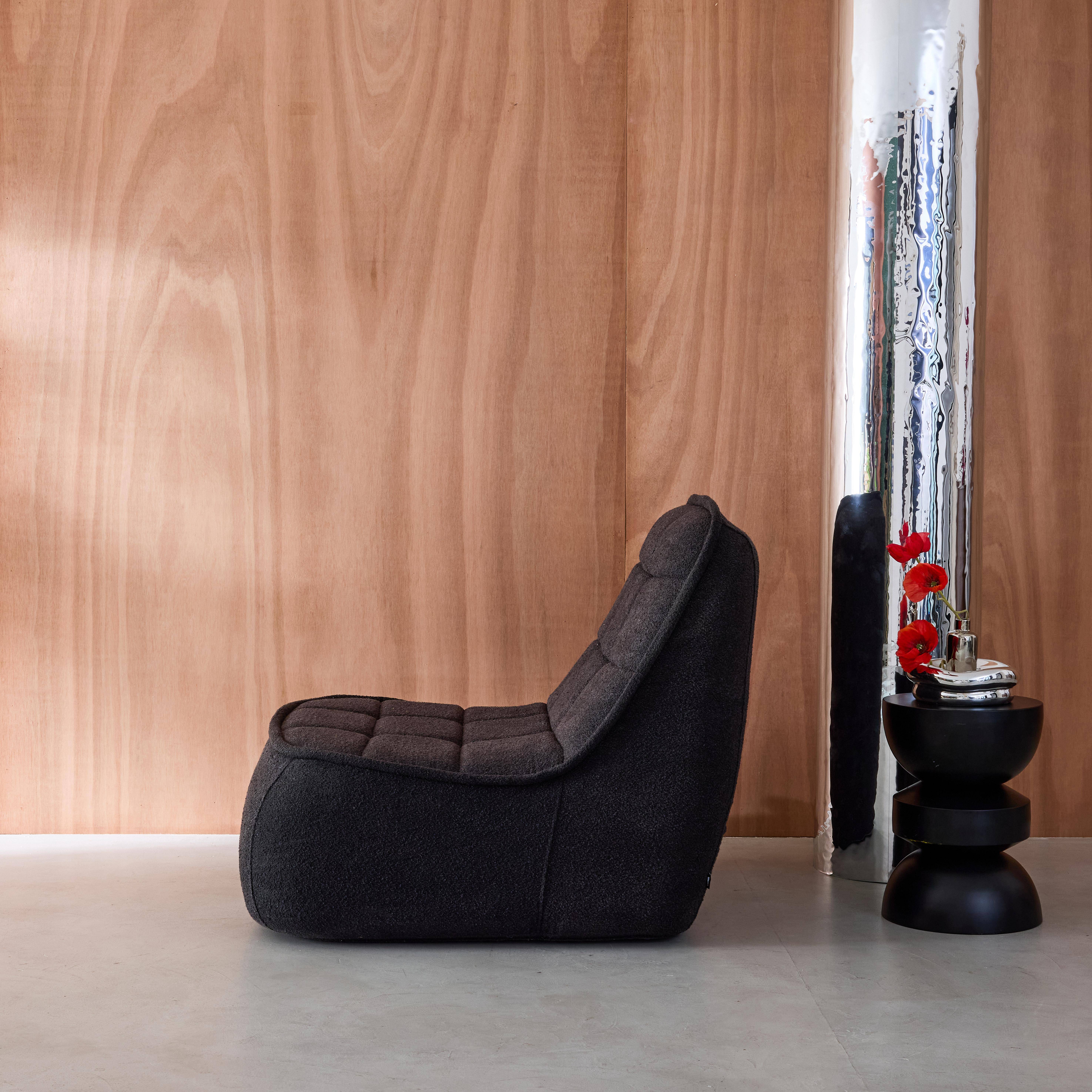 Sessel mit strukturiertem Bouclébezug, schwarz B 93 x T 104 x H 85 cm - Boni,sweeek,Photo2