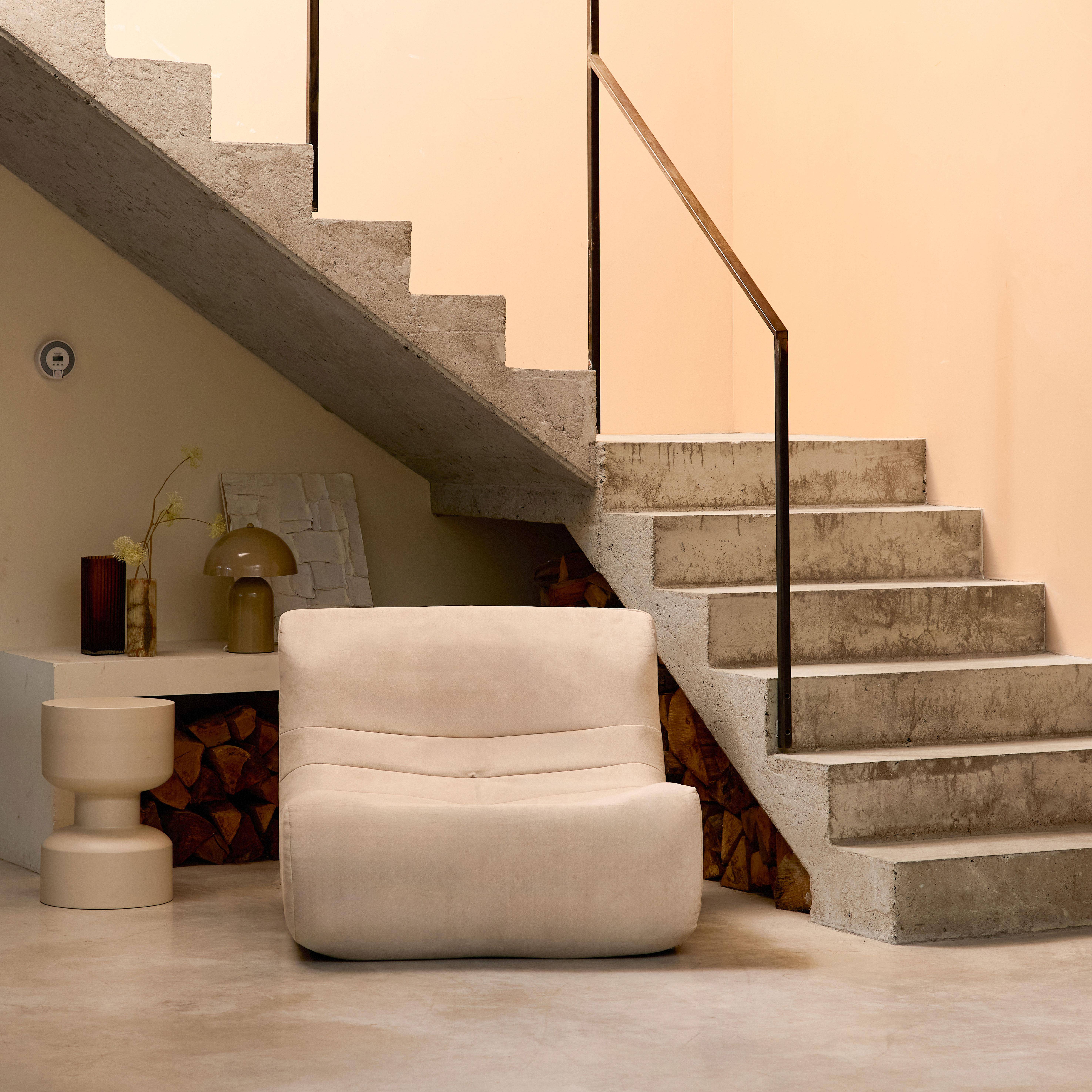 Sessel ohne Armlehne mit Samtbezug in beige - Sokol Photo1