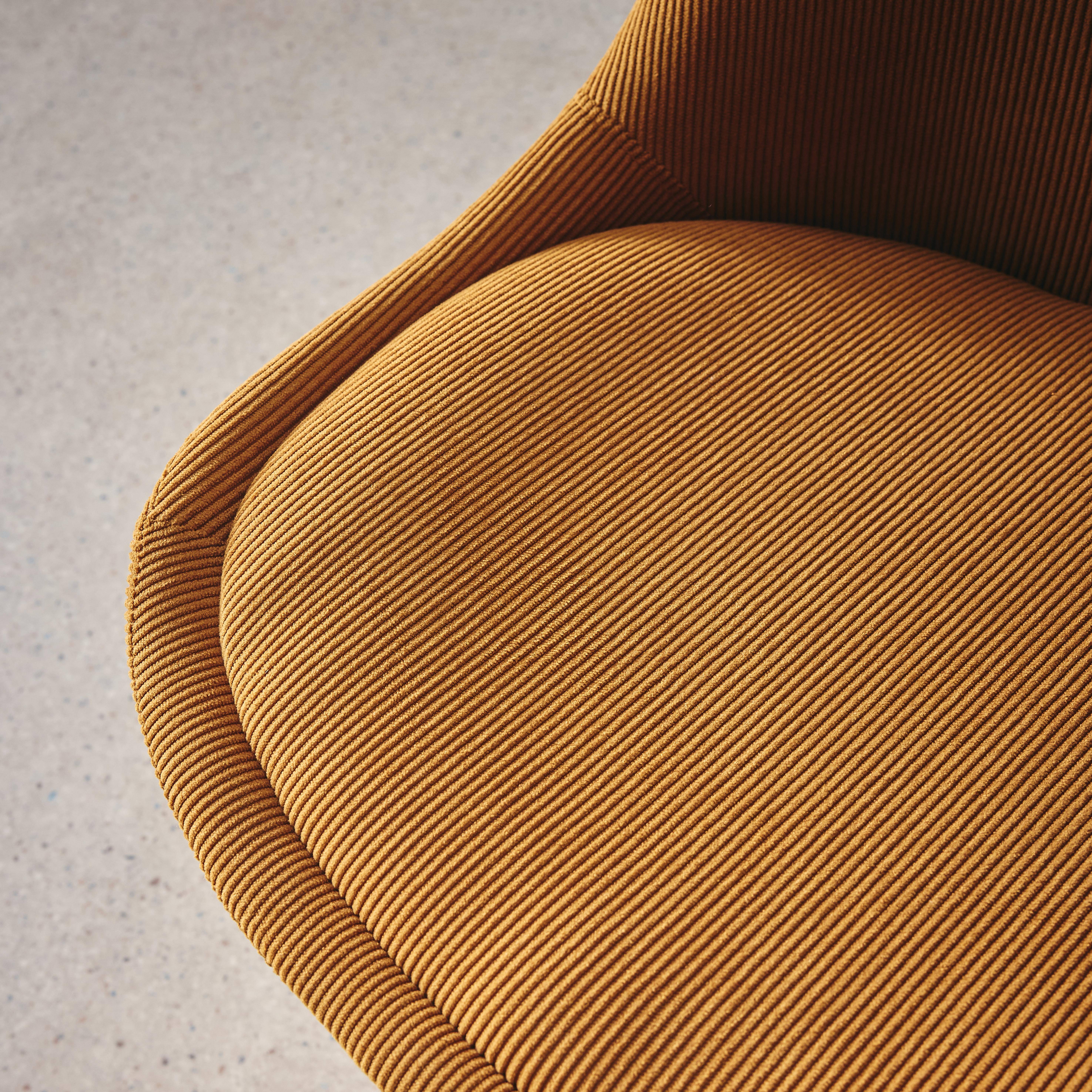 4er-Set skandinavische Stühle mit Cordbezug, ocker, Beine aus Buchenholz - Nils,sweeek,Photo3