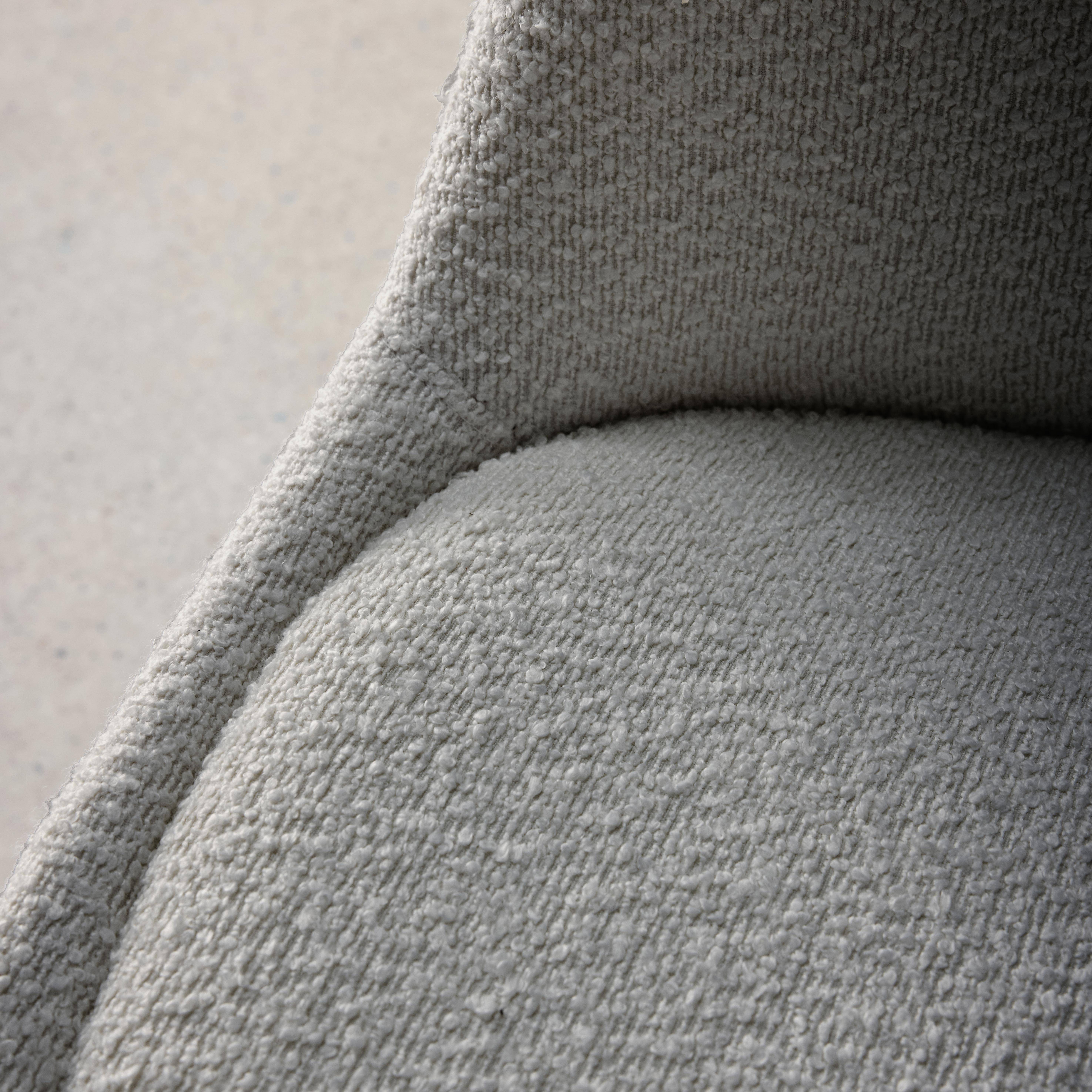 Lot de 4 chaises scandinaves revêtement bouclette texturée gris clair, pieds bois de hêtre - Nils,sweeek,Photo3