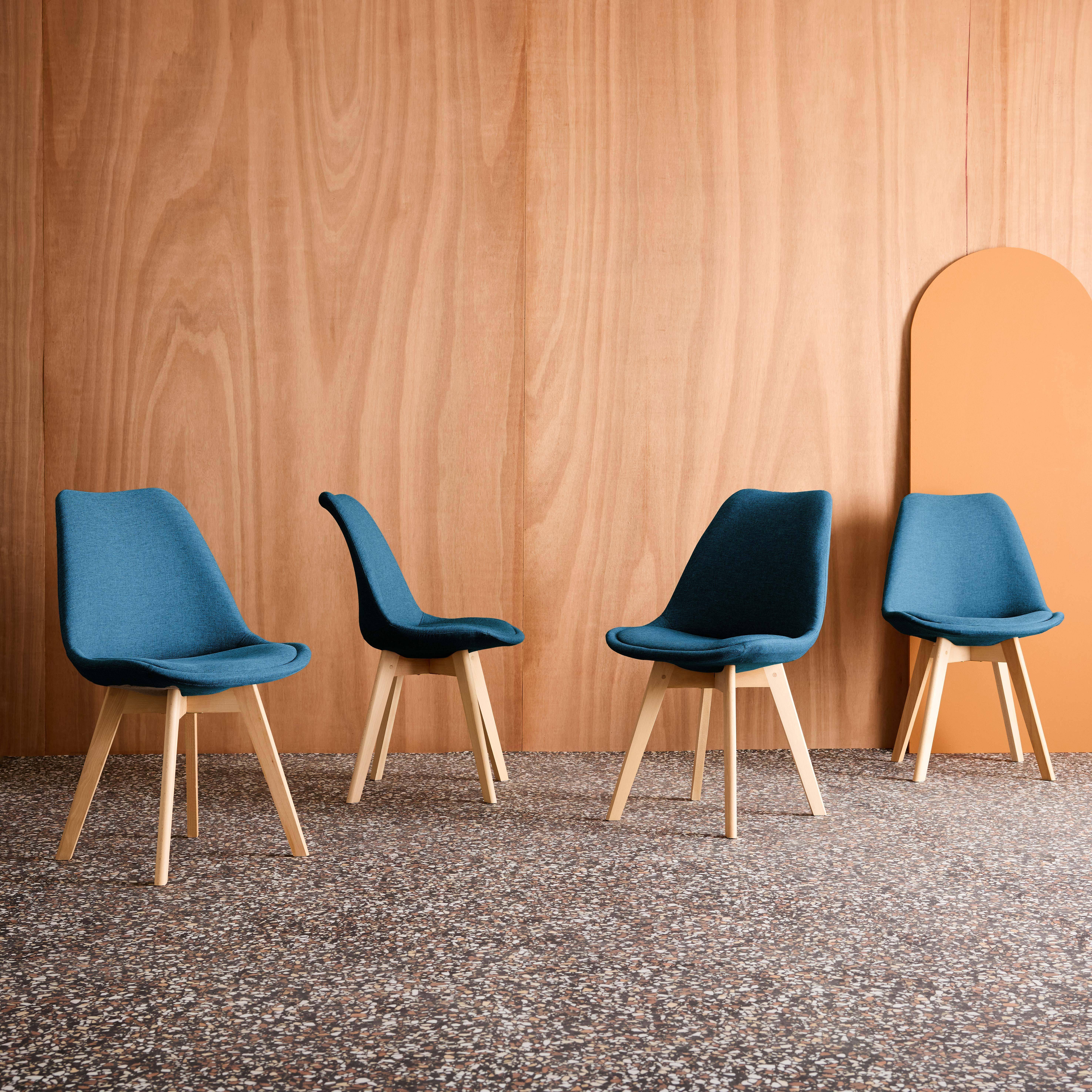 Lot de 4 chaises scandinaves revêtement tissu bleu foncé, pieds bois de hêtre - Nils Photo1