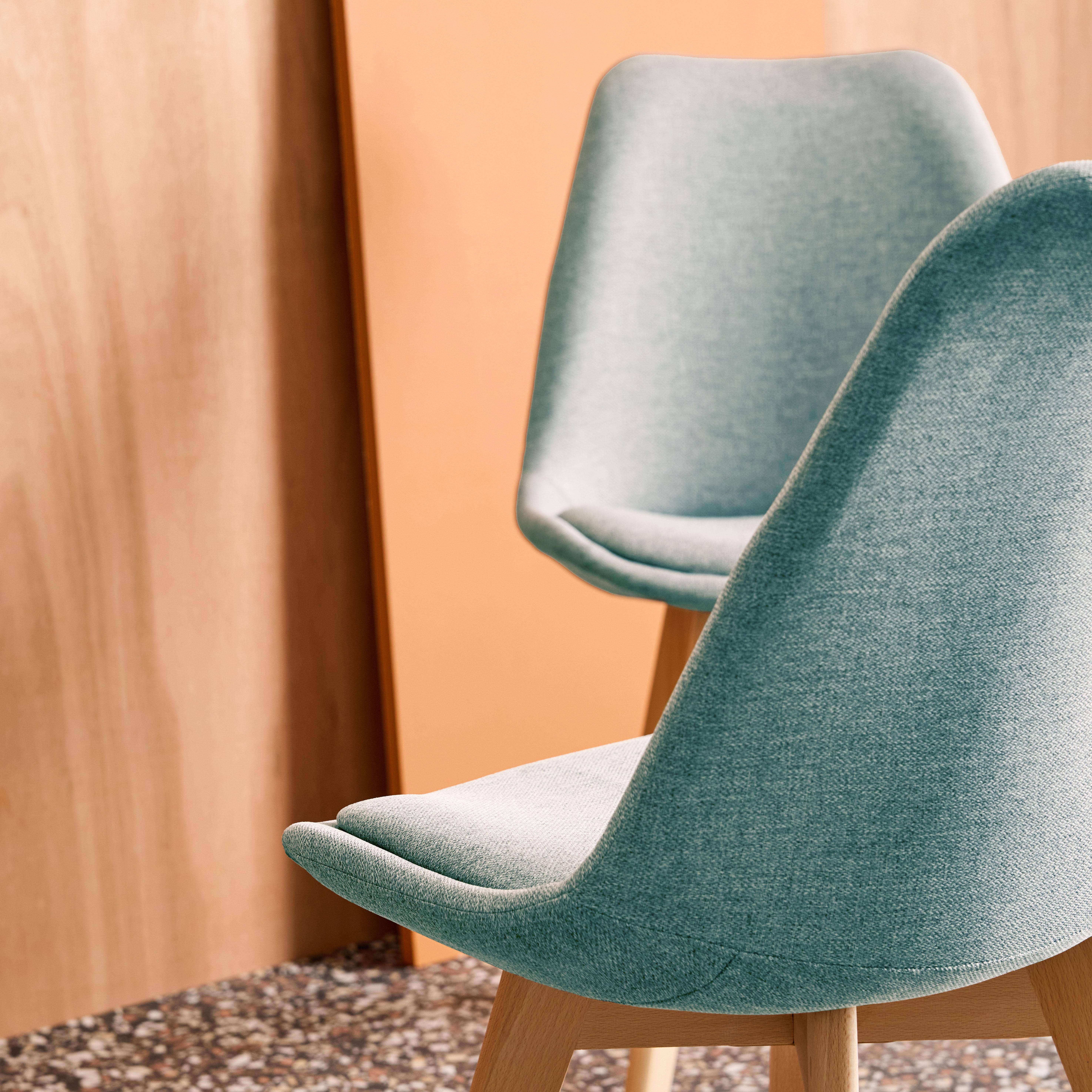 Lot de 4 chaises scandinaves revêtement tissu bleu clair, pieds bois de hêtre - Nils Photo3