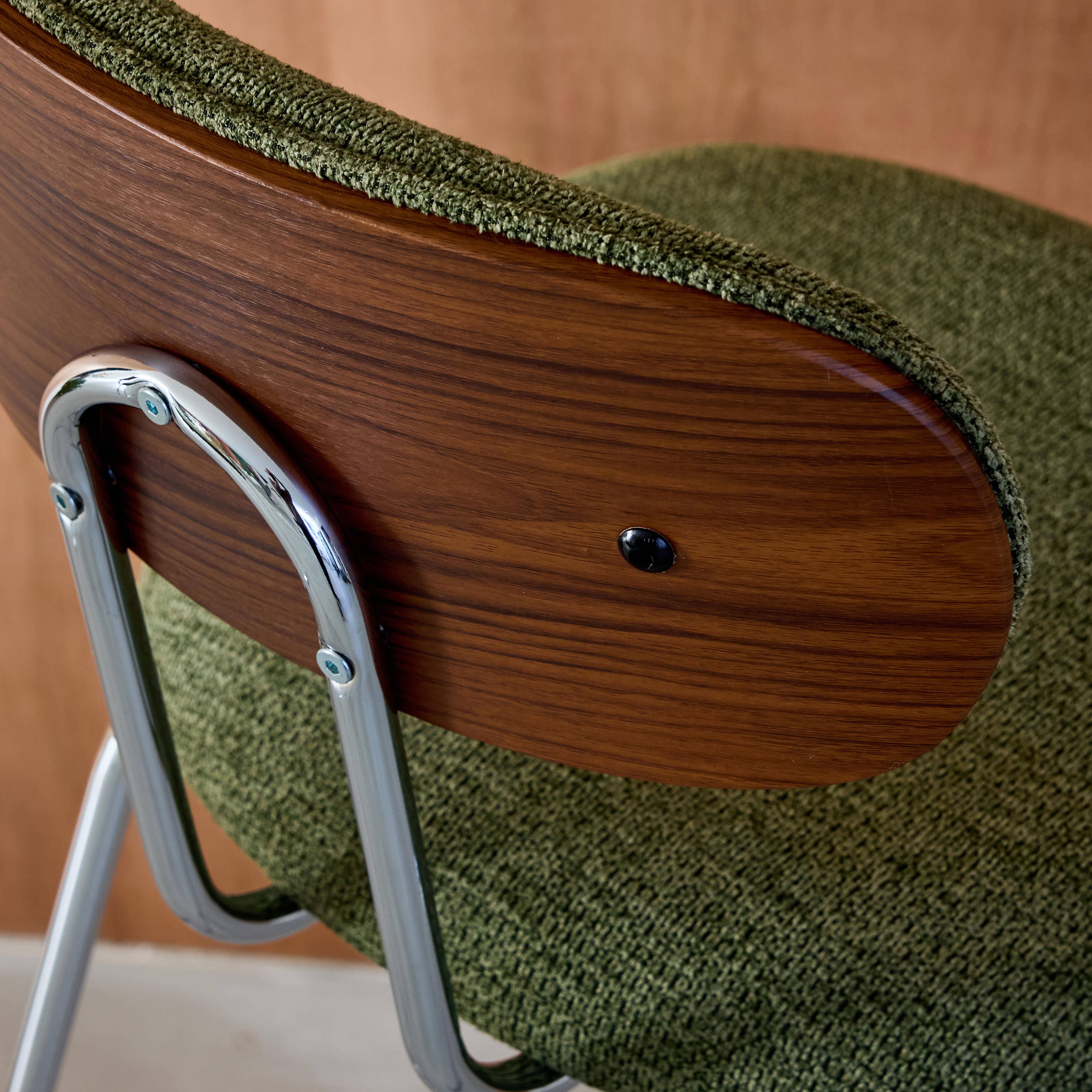 Zestaw 2 hokerów w kolorze orzecha, gięte, hydrofobowa tkanina w kolorze khaki, chromowane nożki - dł. 44 x gł. 51 x wys. 103 cm - Erin,sweeek,Photo3