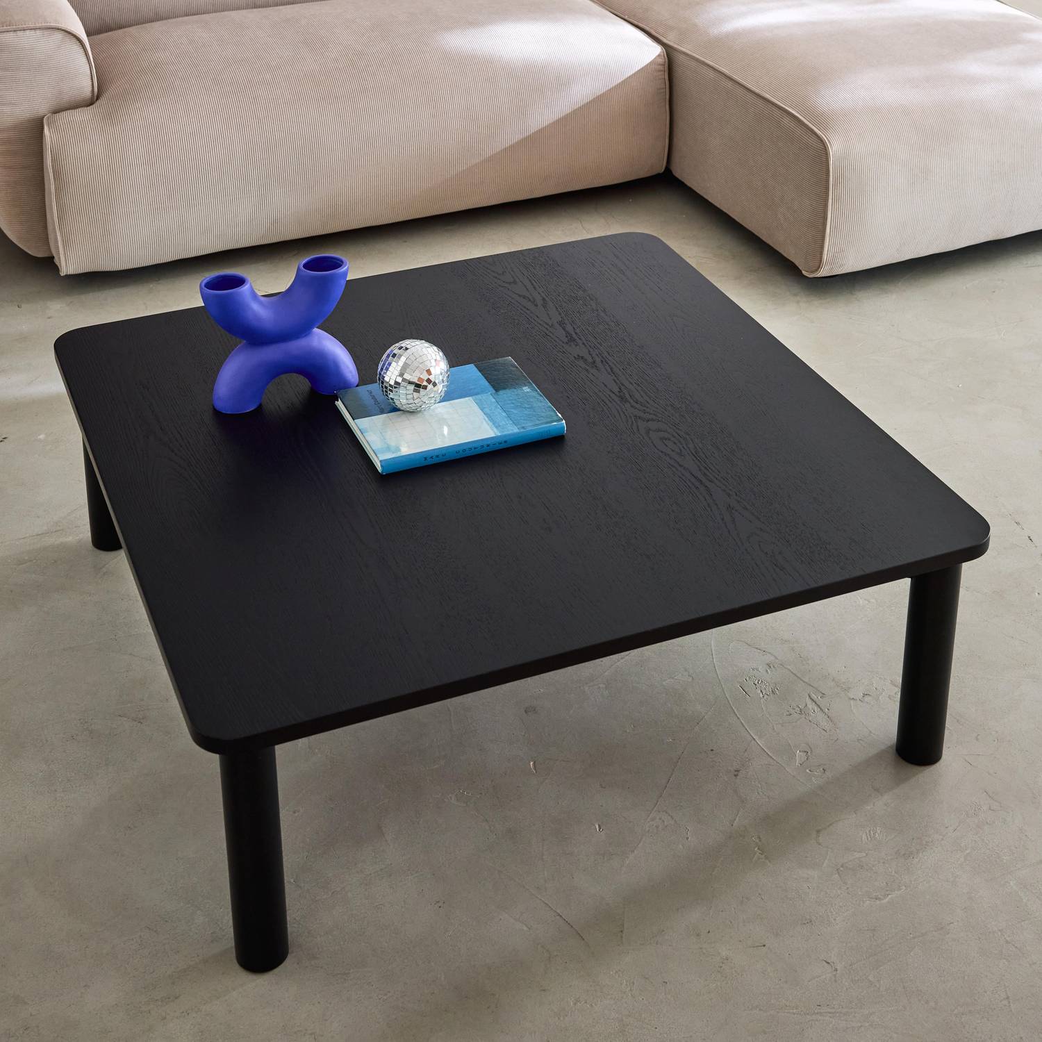 Table basse carrée bois d'hévéa placage chêne noir - 100 x 100 x 35 cm - Solène Photo2 Table basse carrée bois d'hévéa placage chêne noir - 100 x 100 x 35 cm - Solène Photo2